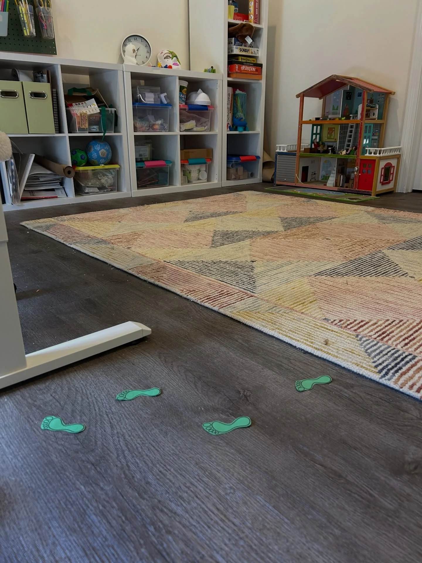 Some little tricksters visited Thriving Little Minds today ☘️✨

Sometimes our minds play tricks on us and fill our heads with worries but guess what? We can be tricksters too!

Today we practiced catching those sneaky worries, turning them into brave