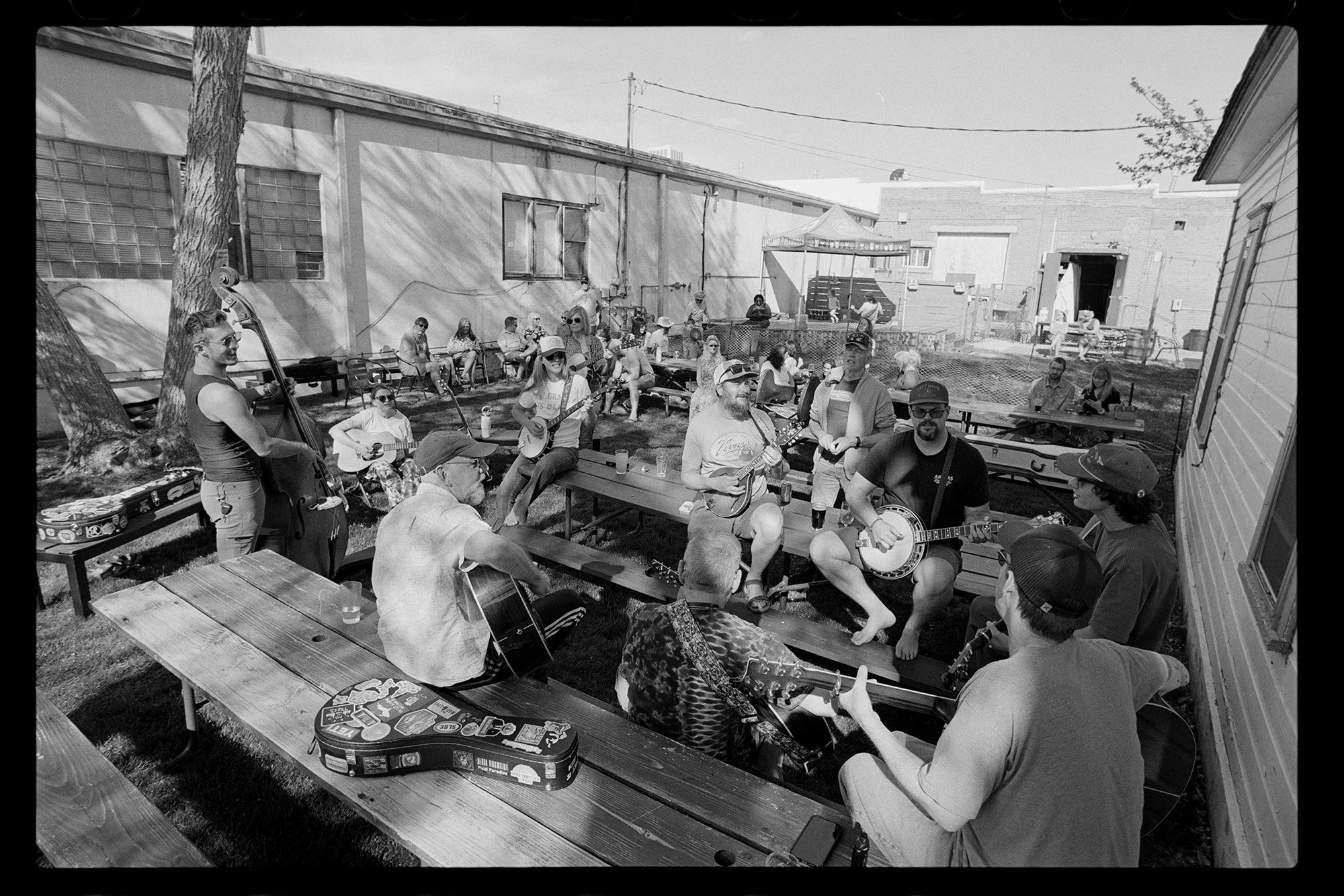 26-04-12-NikonF2-Loveland_SNR0433.jpg