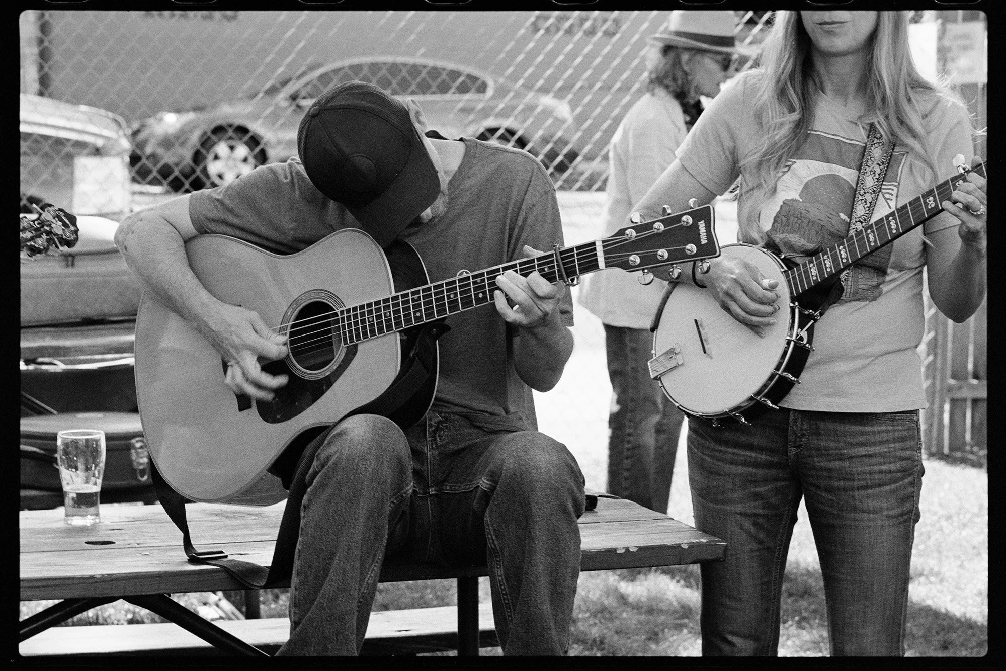 26-05-10-NikonF2-LovelandBluegrassJam_SNR0625.jpg
