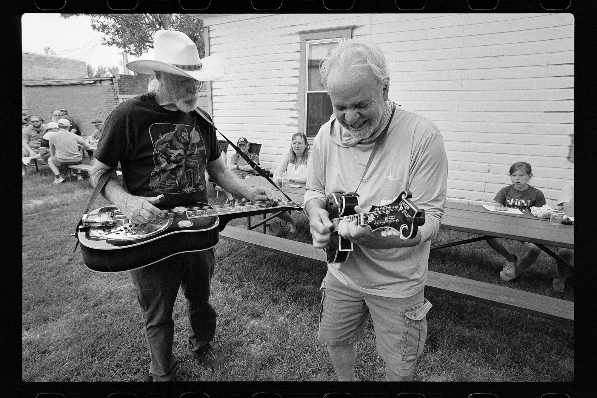 26-05-12-06-07-NikonF2-Loveland_SNR0774.jpg
