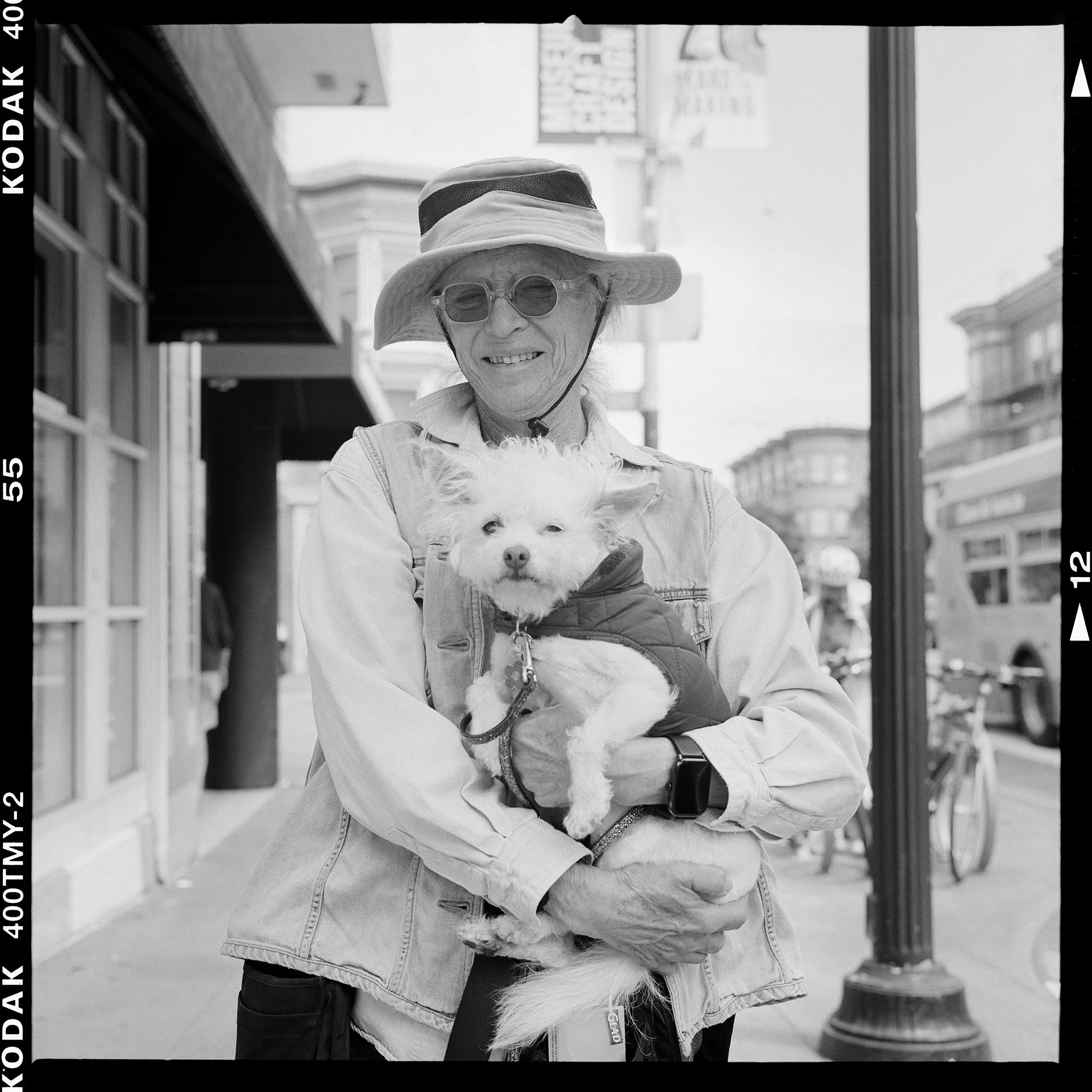 26-04-23-24-Rollei477-SanFran-MissionHaight_SNR0558.jpg