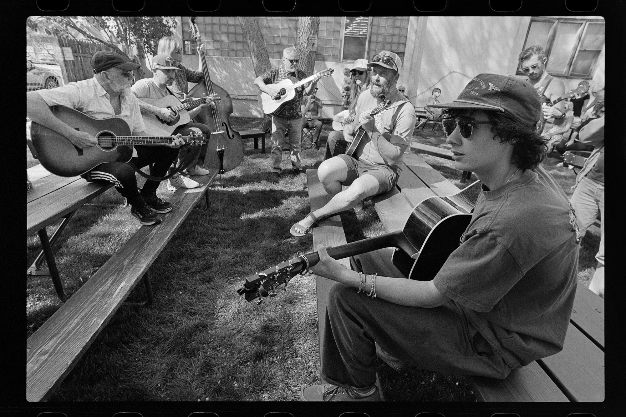 26-04-12-NikonF2-Loveland_SNR0411.jpg