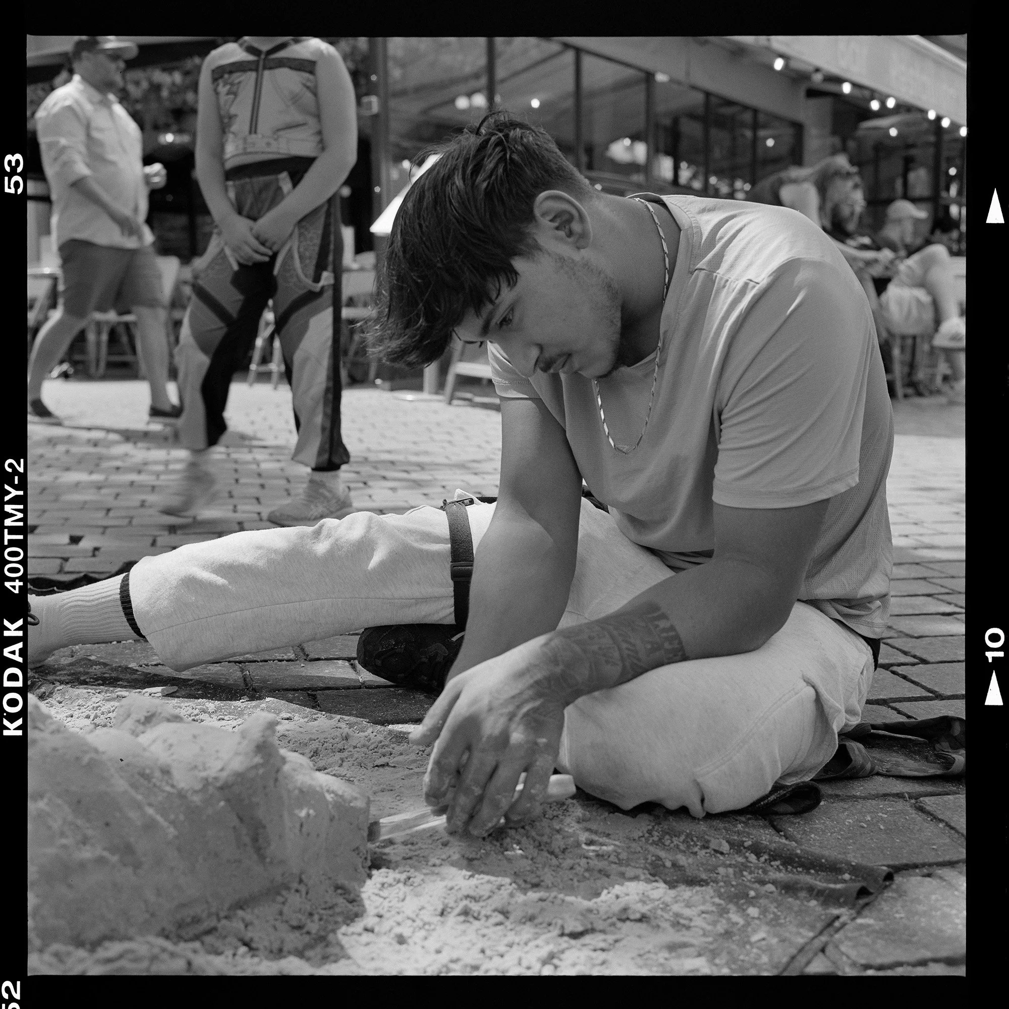 26-07-19A-Rollei192-Paris_SNR3474.jpg