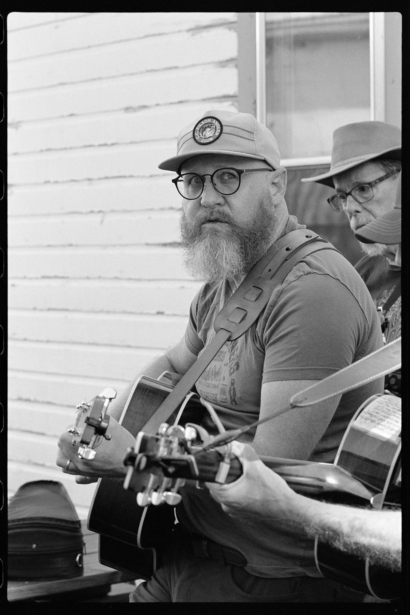 26-05-10-NikonF2-LovelandBluegrassJam_SNR0627.jpg