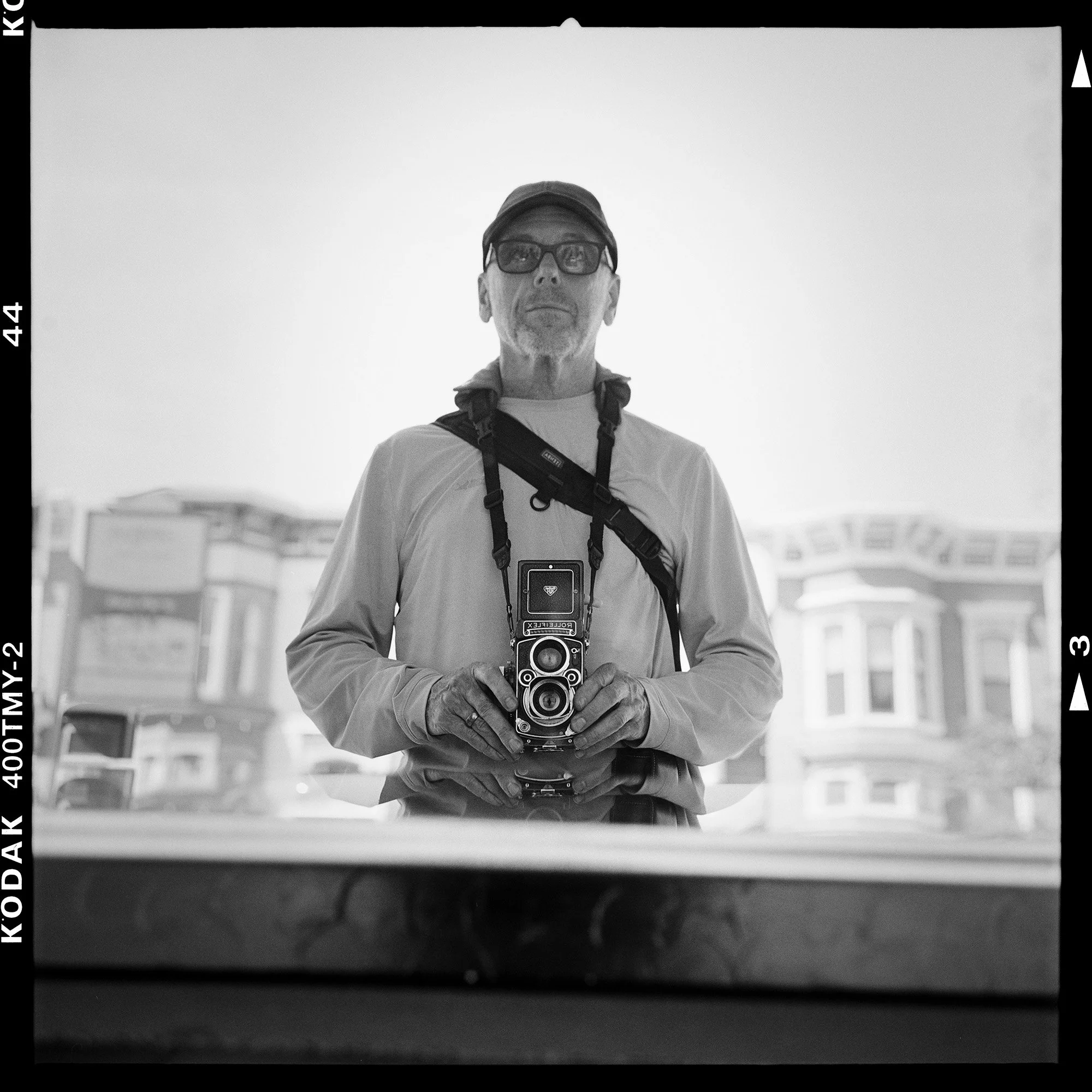26-04-23-24-Rollei477-SanFran-MissionHaight_SNR0550.jpg