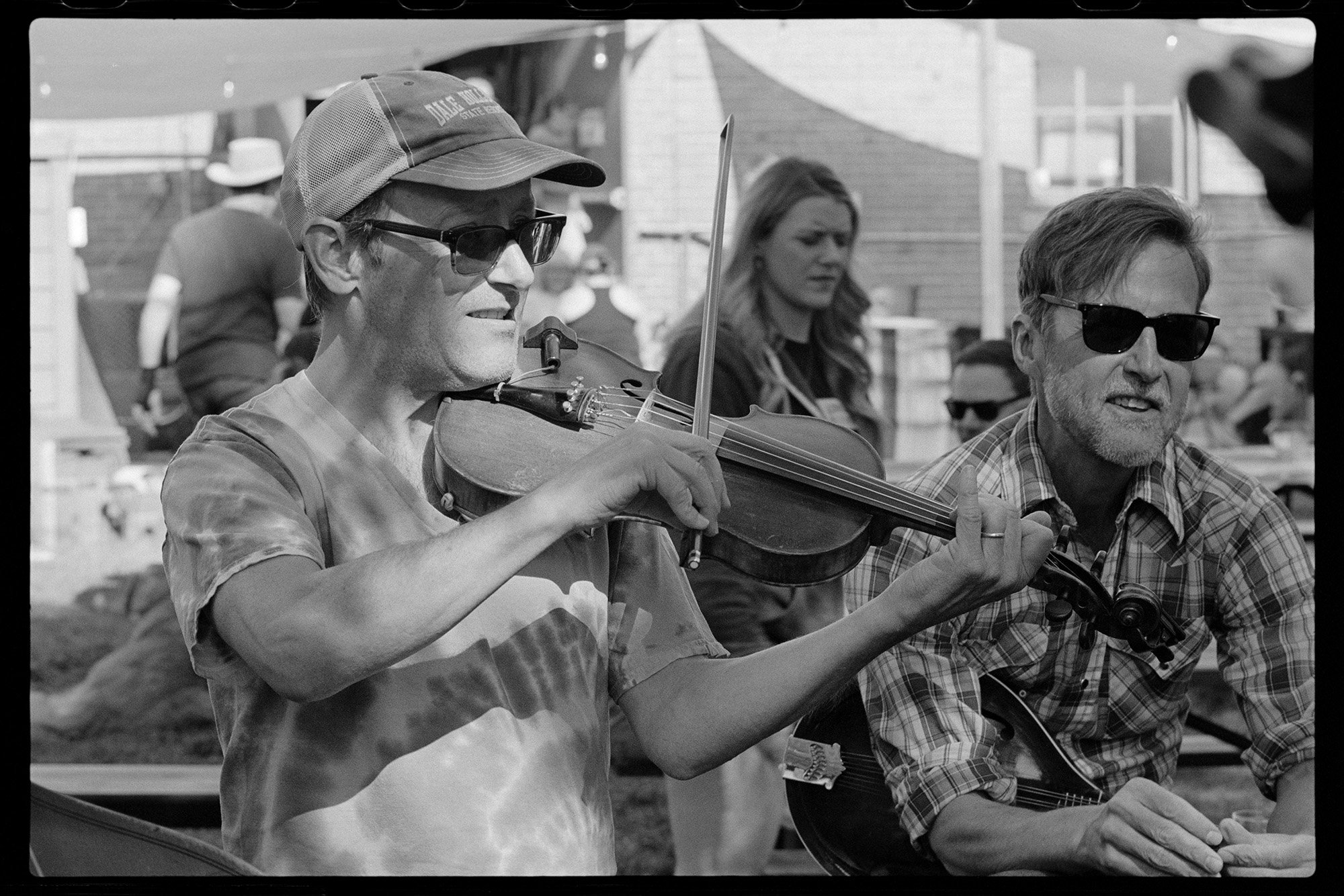 26-05-10-NikonF2-LovelandBluegrassJam_SNR0620.jpg