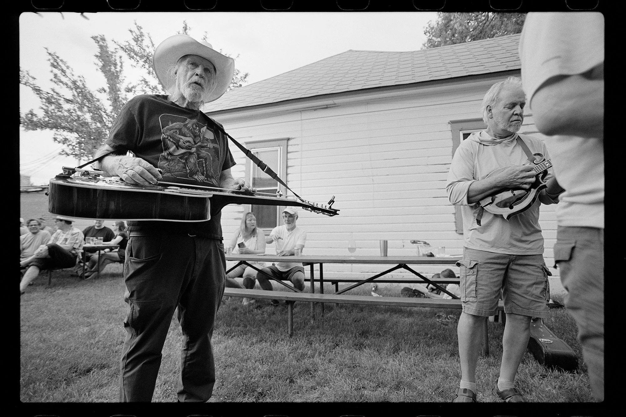 26-06-07-NikonF2-LovelandBluegrass_SNR0791.jpg