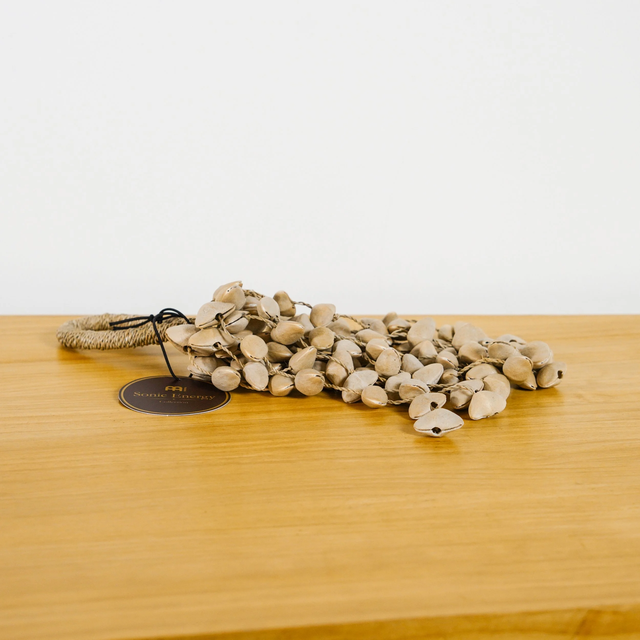 kenari shaker large meinl sonic energy elaborado con semillas naturales