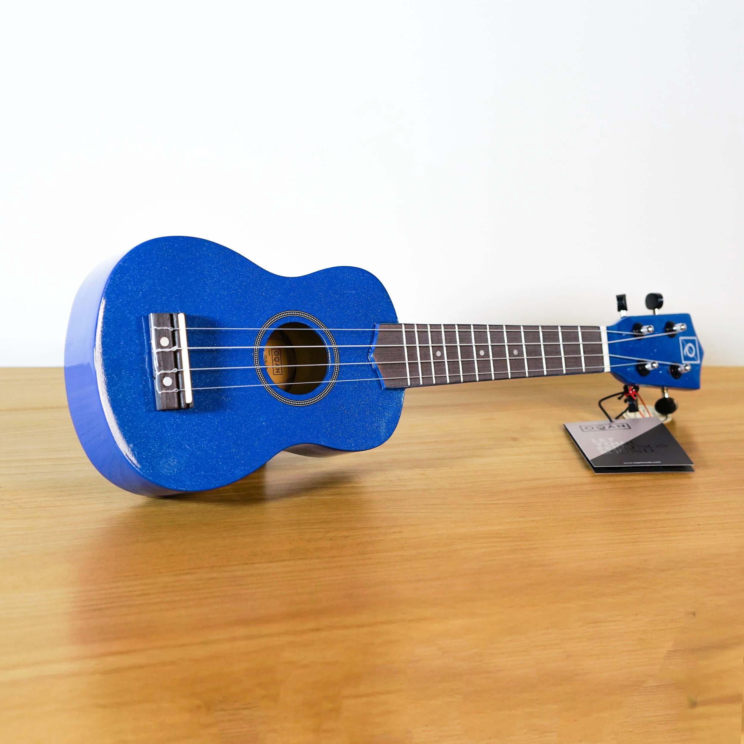 Ukelele azul OQAN