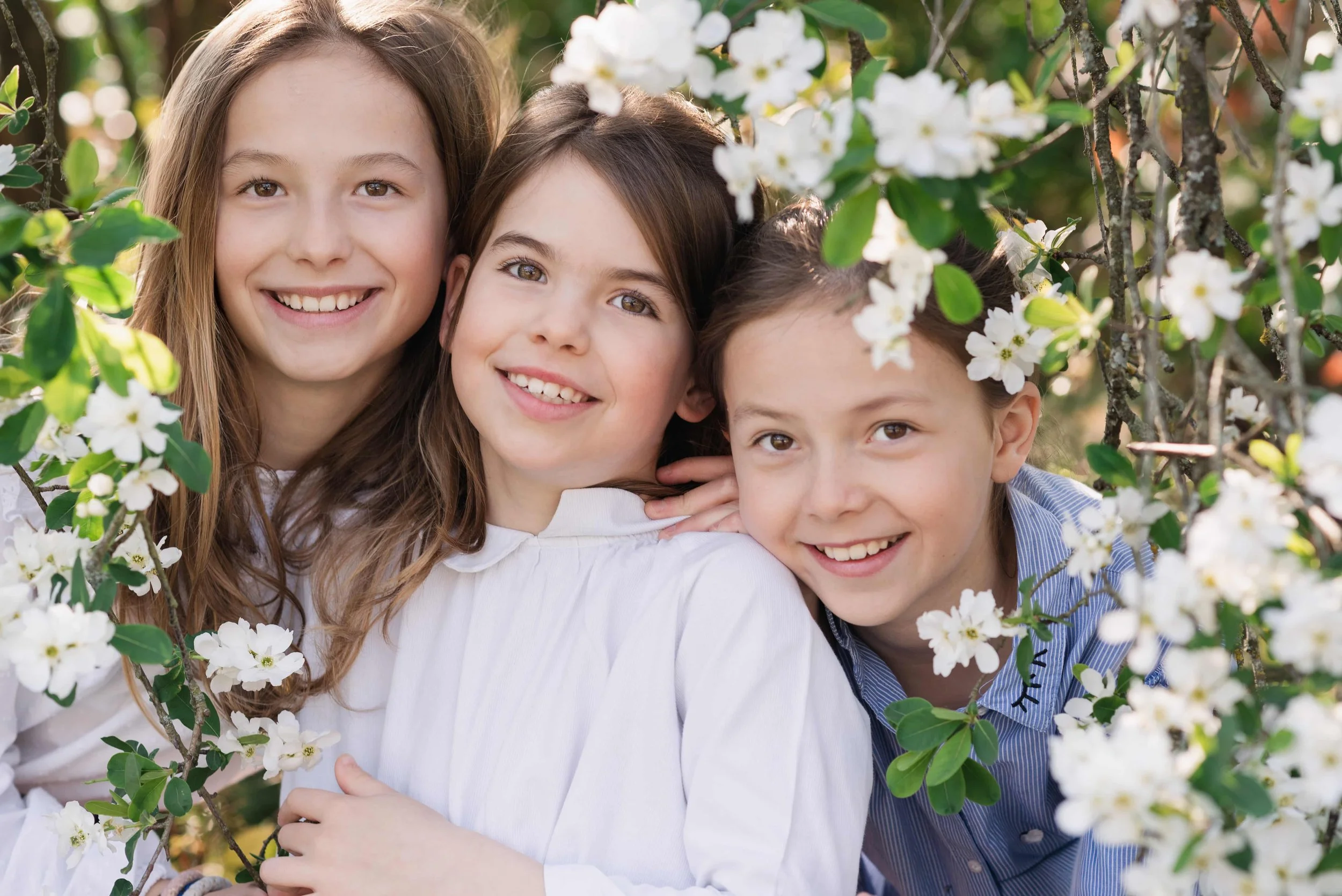 paris-precatelan-boisdeboulognep-studiosiire-girl-spring-sisterhood.jpg