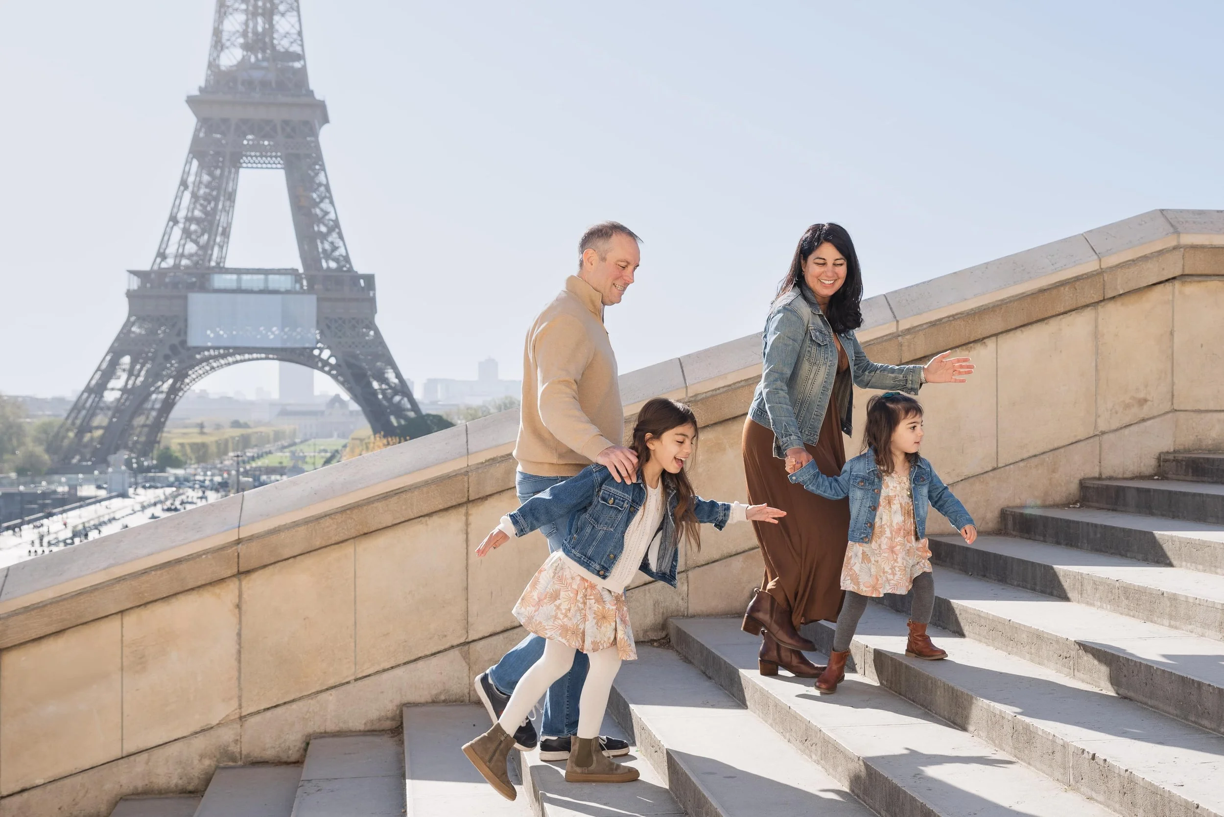 family photoshoot-eiffel tower-trocadero-studiosiire.jpg