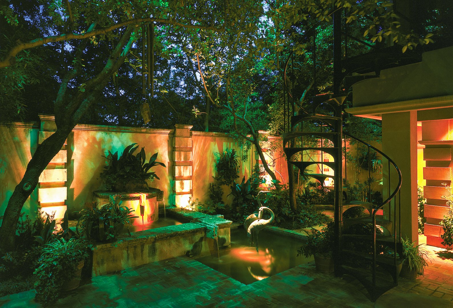 outdoornight2.jpg