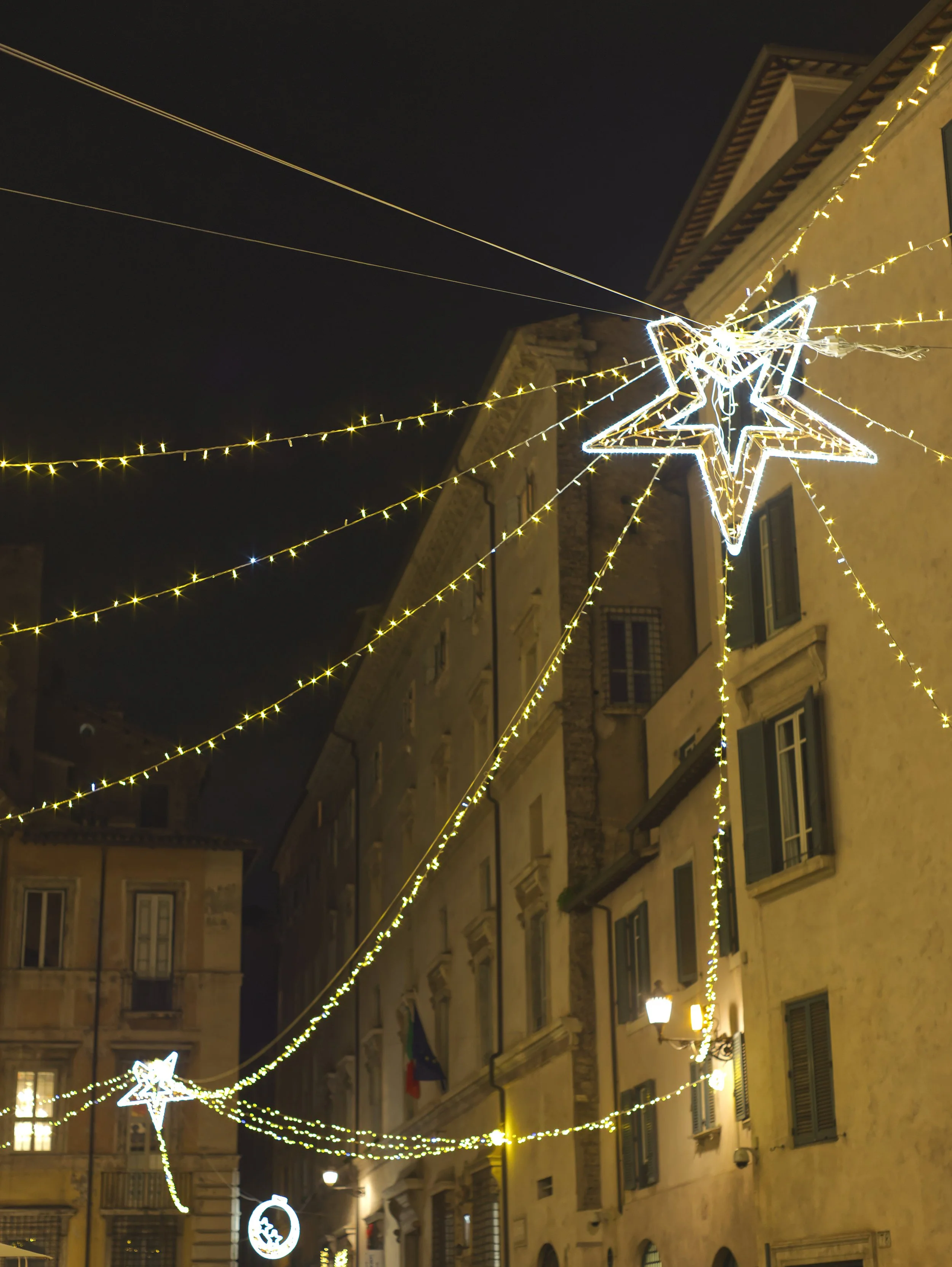 Christmas decorations in Rome