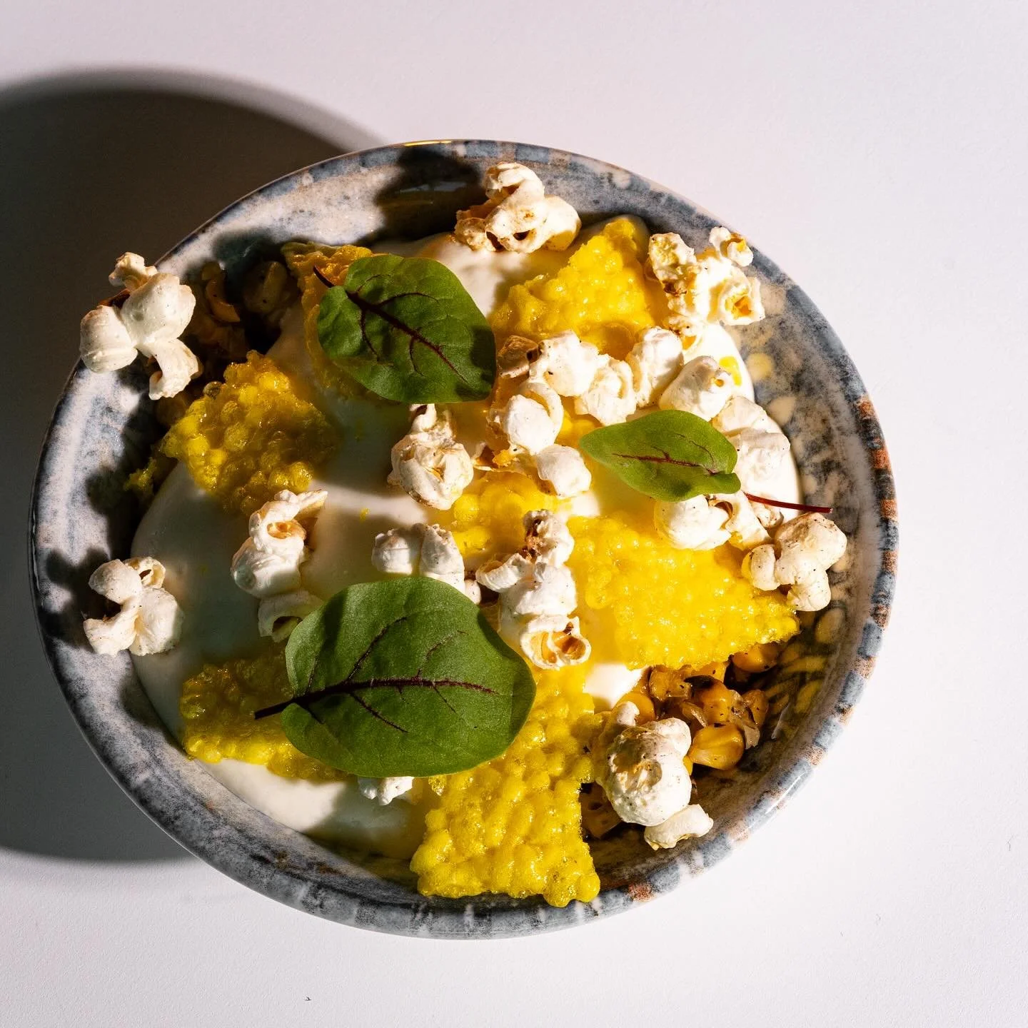 Cheesy Street Corn!

Grilled and Buttered Sweet Corn, Mornay Foam, Corn Chicharon and Pop Corn kernels.

#Streetfood #filipinofood #napavalley #childhoodtreats