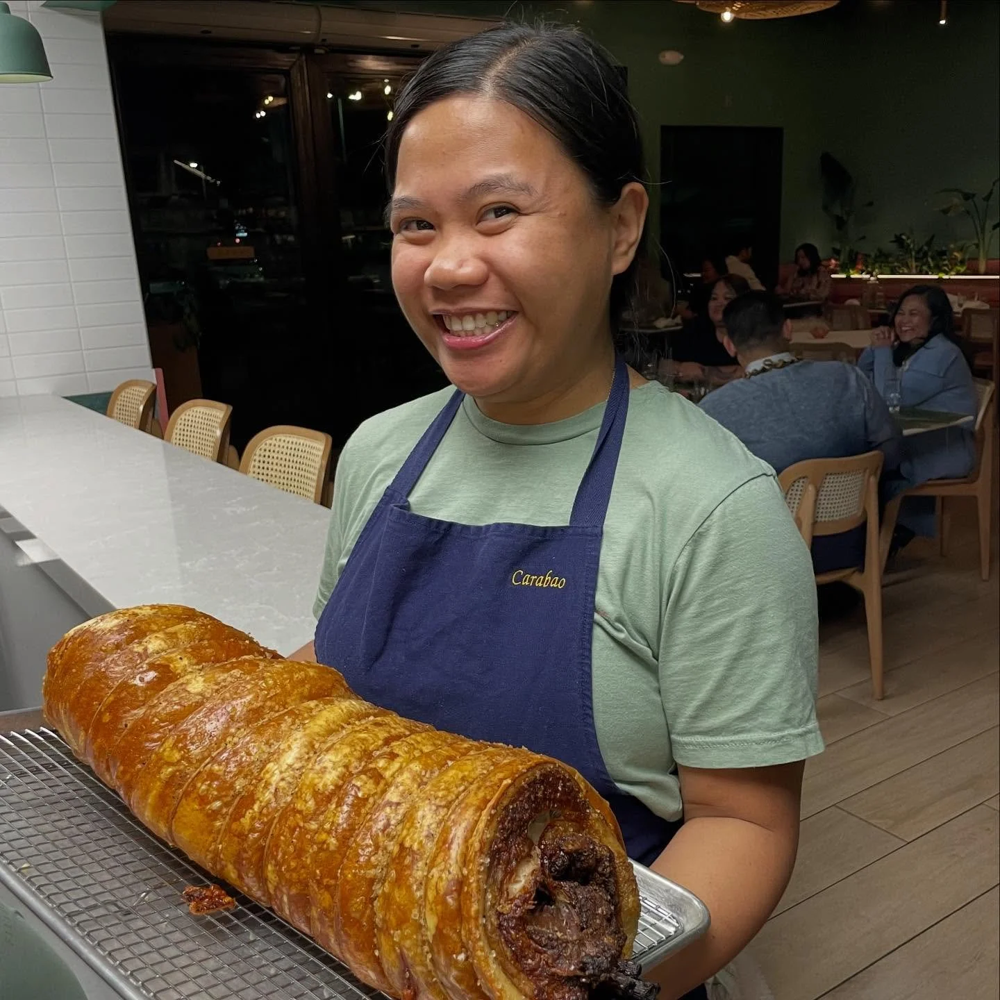 We&rsquo;ve got one whole roasted lechon belly left from tonight&rsquo;s Kamayan dinner! 🐖🔥
Who wants to take it home for Sunday&rsquo;s family dinner? Perfect for sharing (or not 😋).

Take it cold for $195 or hot and ready for $250 &mdash; your c