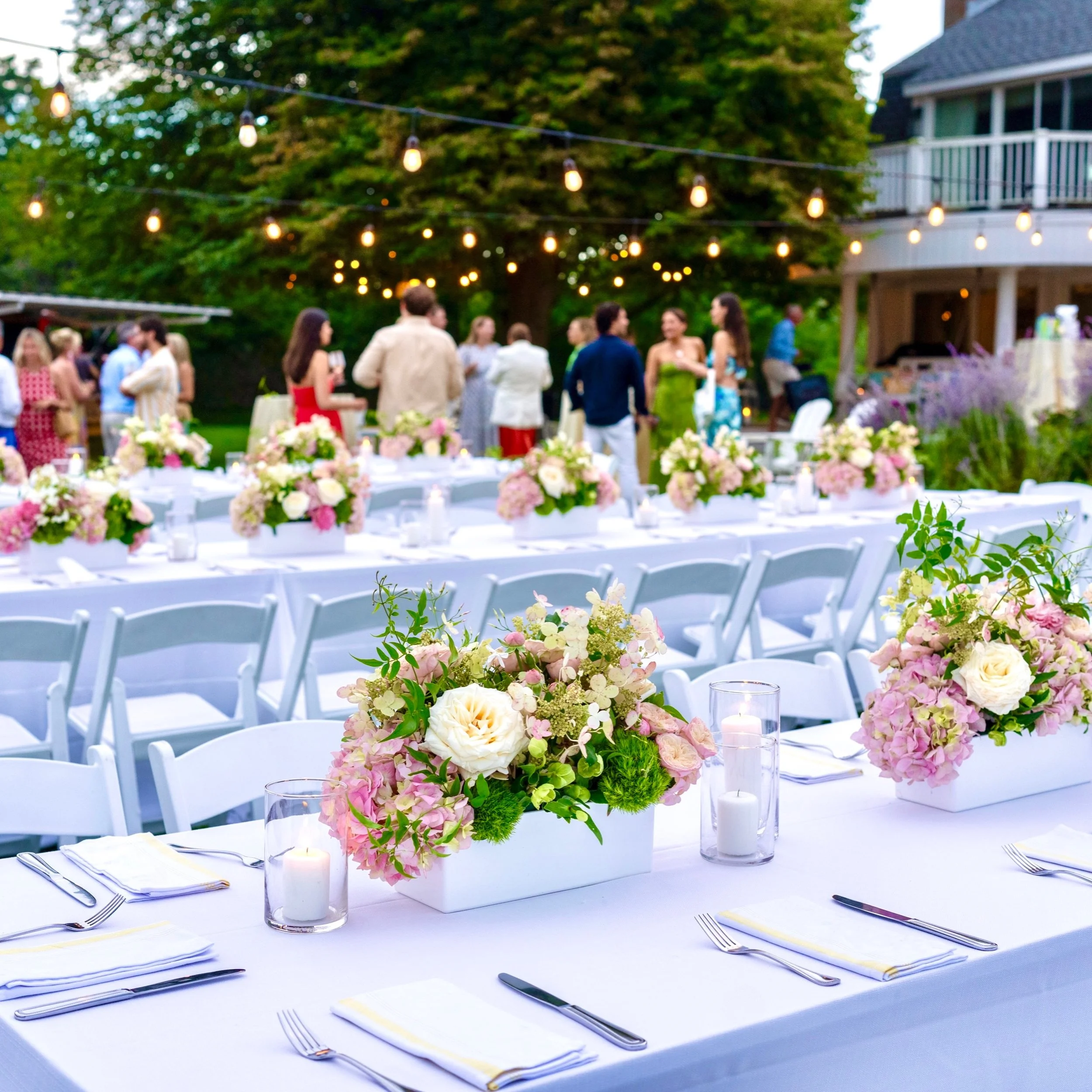 A little QPP photo dump 🍕🥂✨💛

Another year of our favorite summer tradition: pizza, watermelon margaritas (or Chez Madeline Mules), and all of our favorite people on the back lawn, plus a little lightning never hurt ⚡️

Bar Truck: @thebartruck
Piz