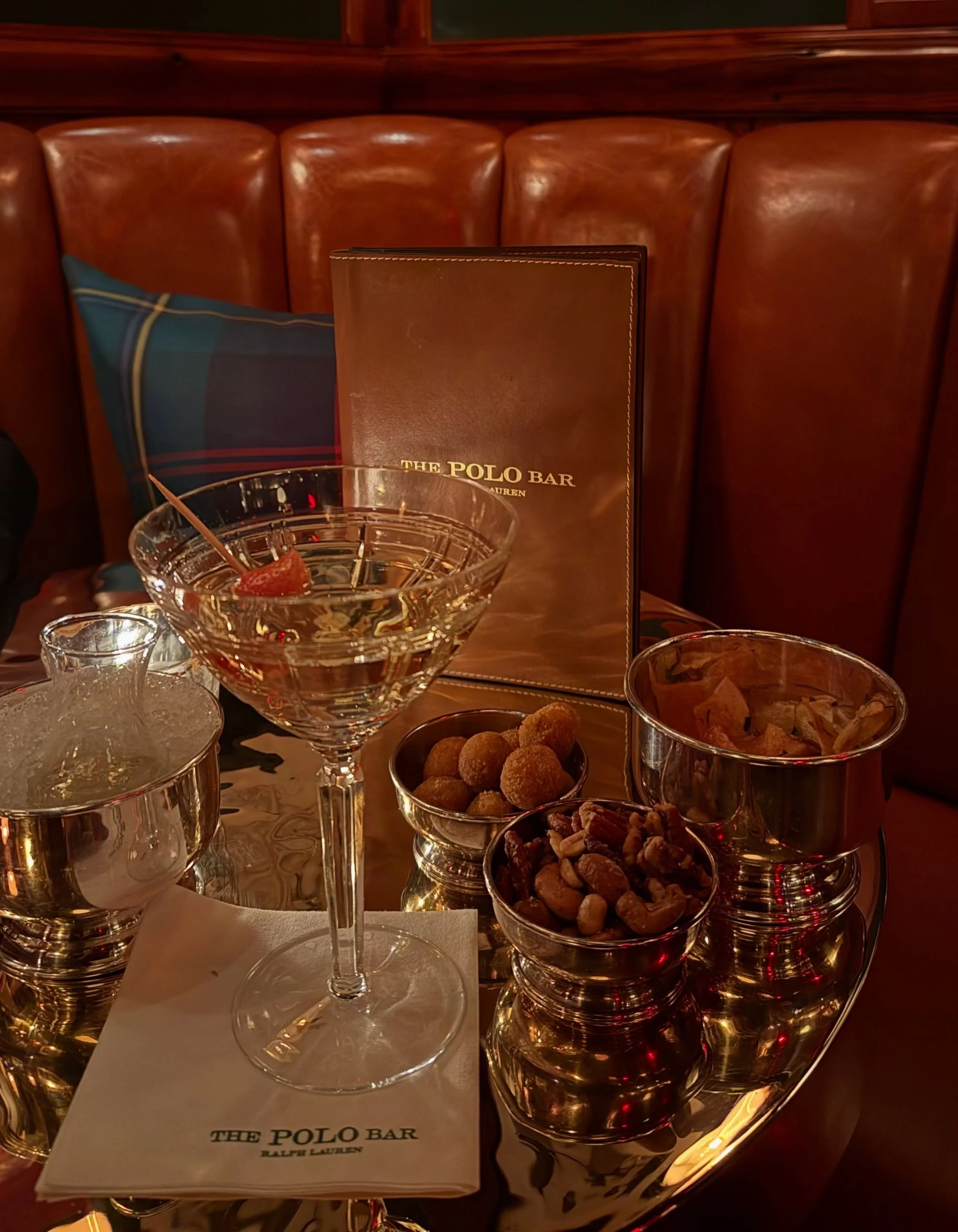 celebratory mother-daughter dinner on Friday 🥂🫶🏻 

A little reminder that it&rsquo;s still the Year of the Horse 🐎

#polobar #ralphlauren #nyc #restaurant #reservation