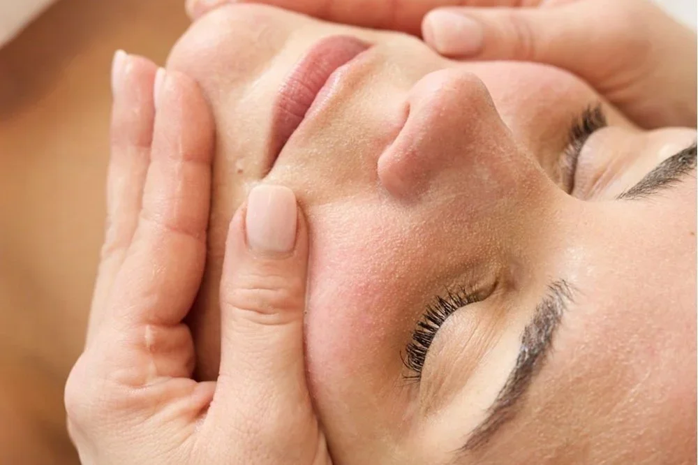 The Science Behind the Hydrafacial Glow