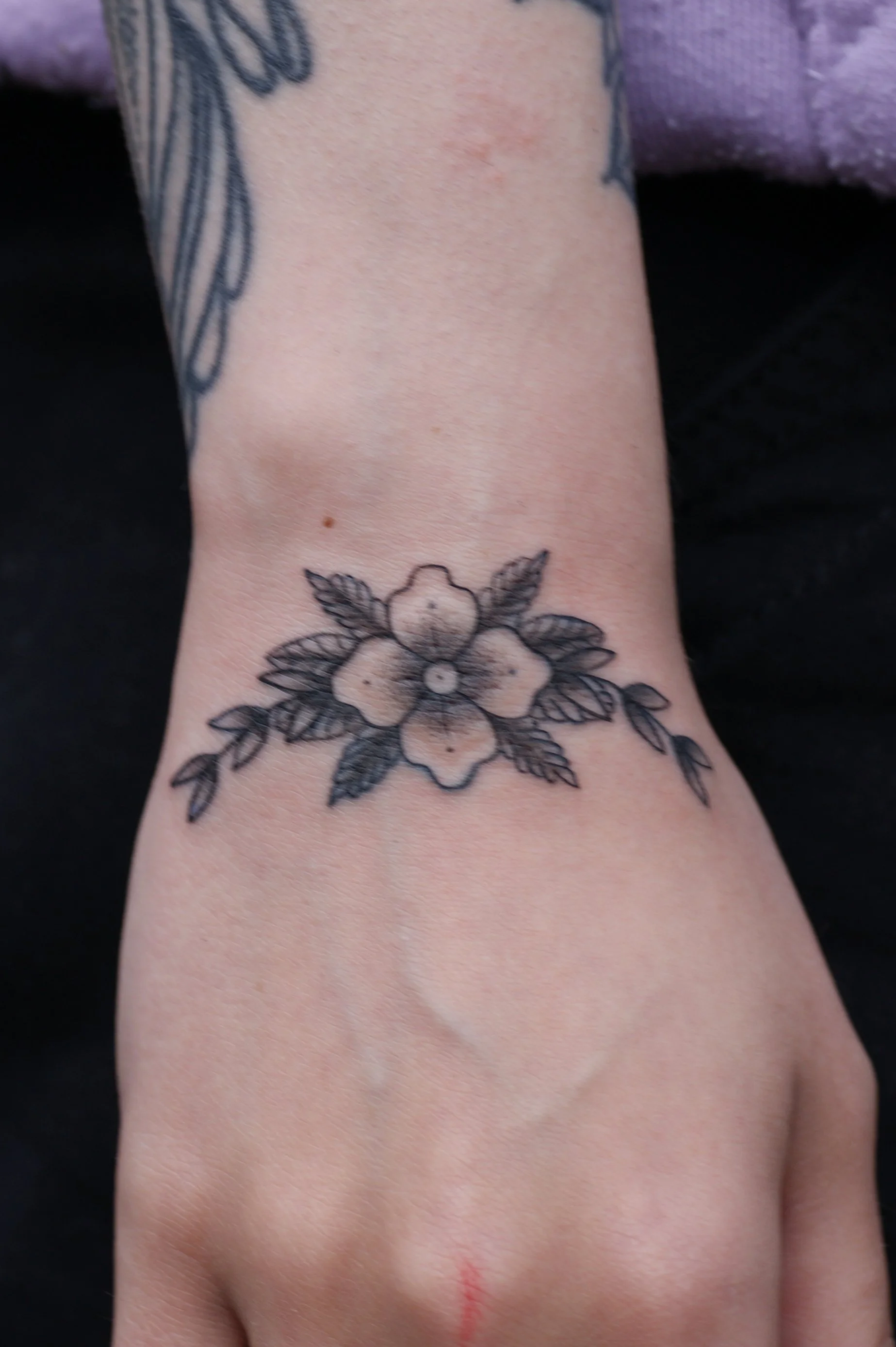 Flower cuff