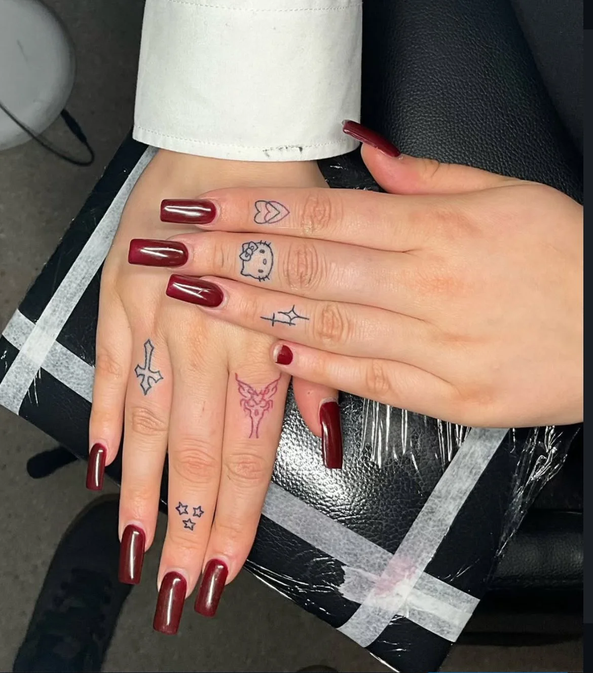 Finger adornments
