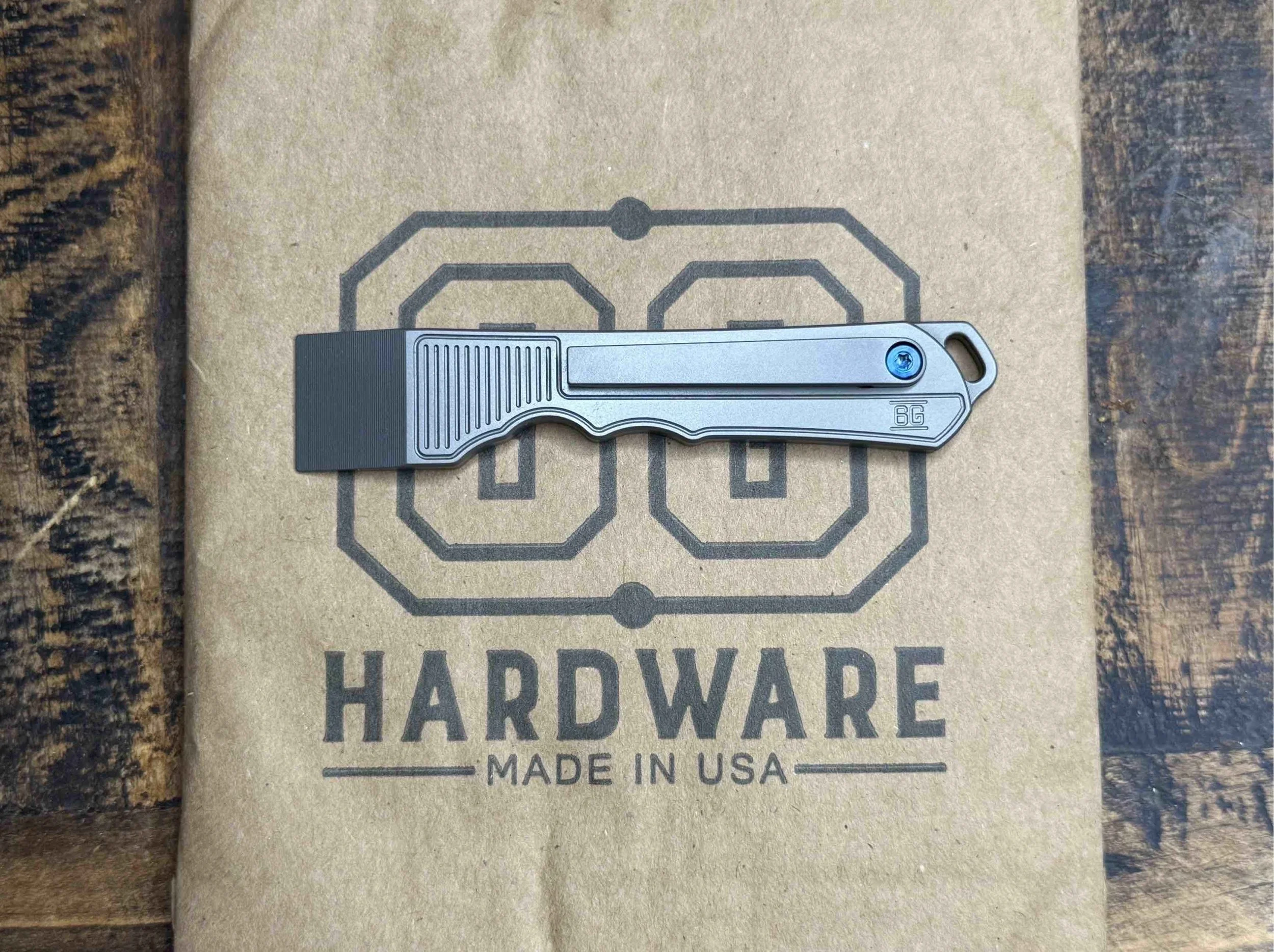 commander glass blast top.jpg