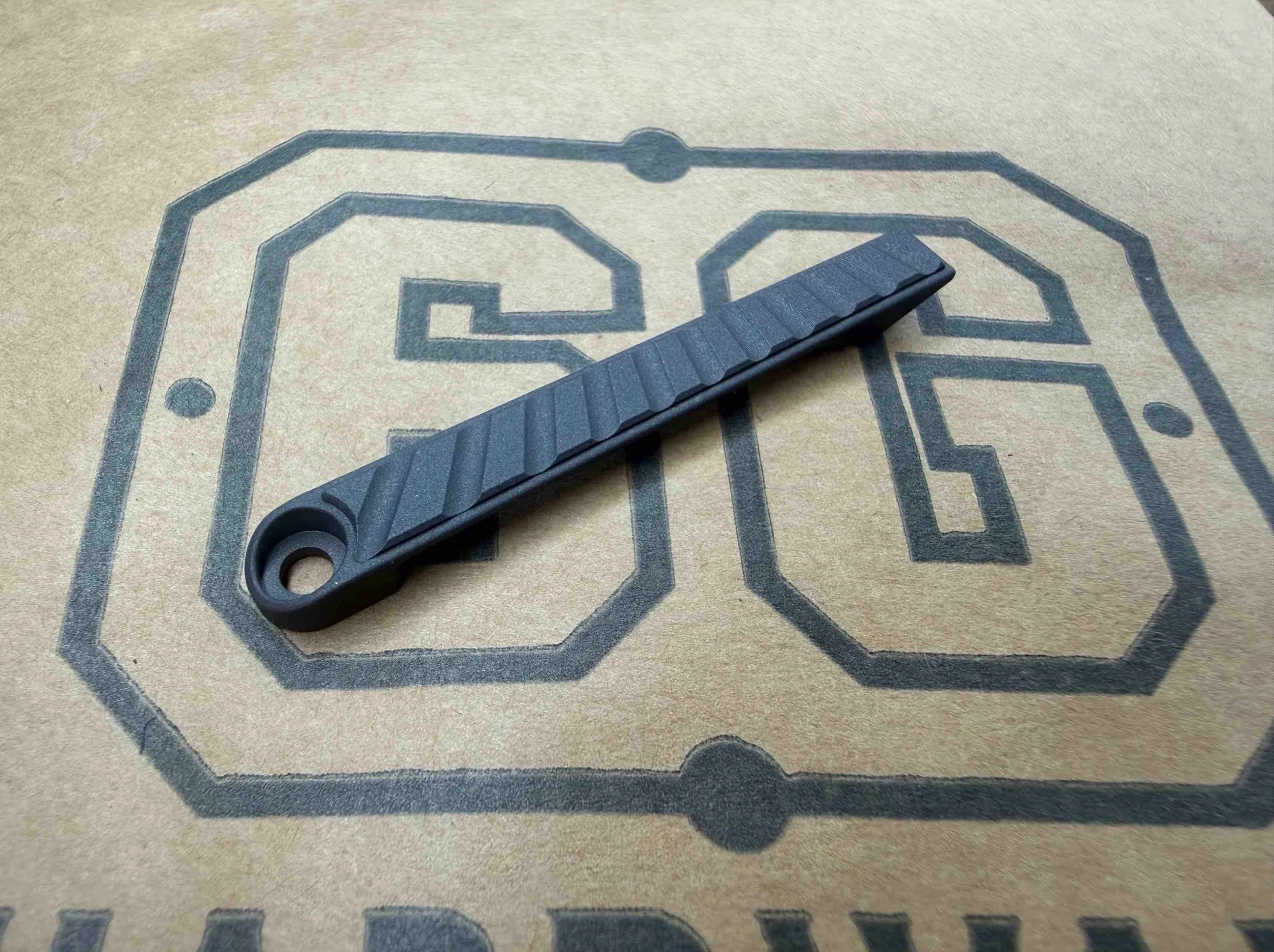6G Highlander Large SEBENZA 21 STARBURST CLIP (SB)