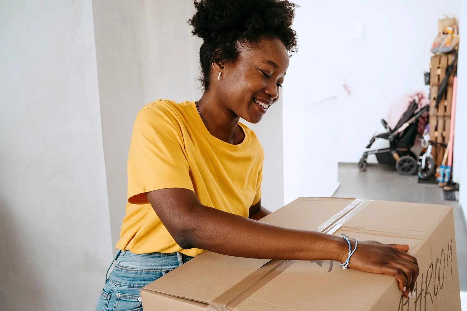 How to Write a Move-In Email for New Tenants