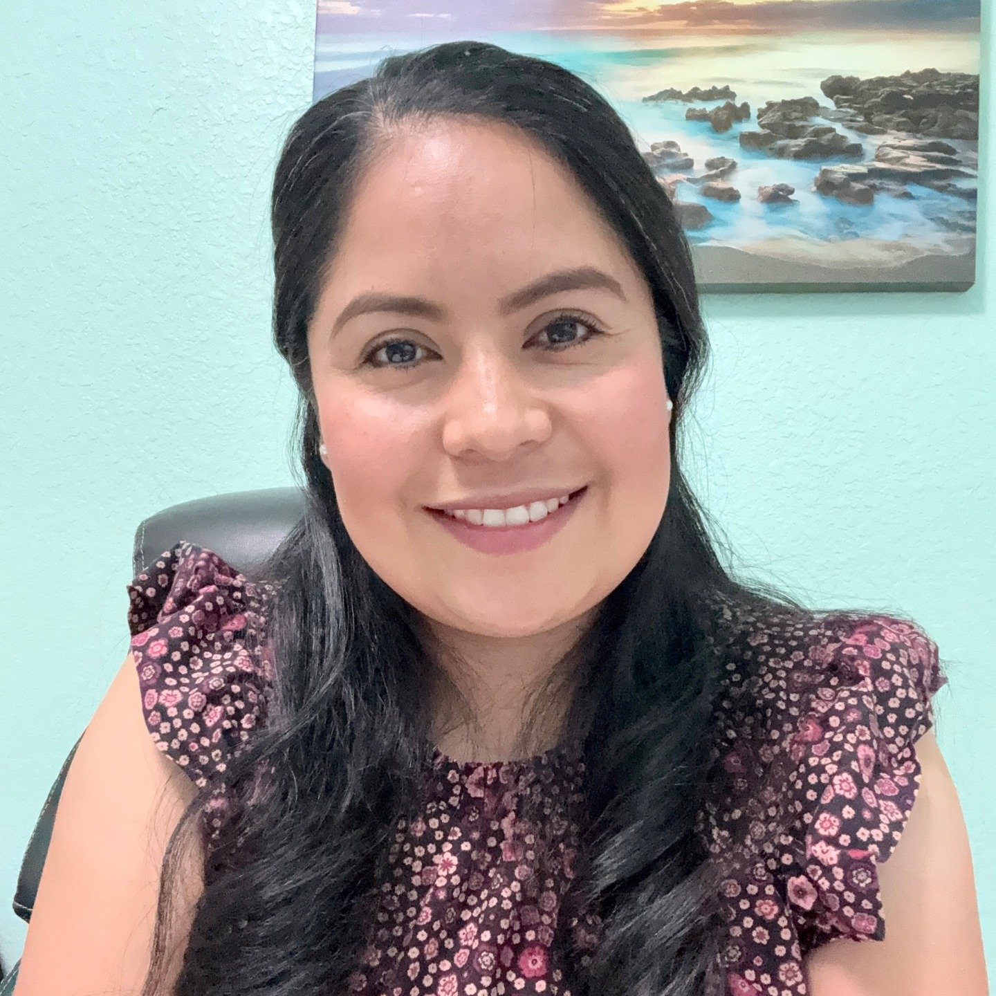 Hola y bienvenidos! 

Mi nombre es Guadalupe Fajardo. Estoy muy contenta y emocionada de poder compartir este espacio con ustedes, mi comunidad.

Soy una terapeuta asociada con licencia (LPC Associate) bajo la supervisi&oacute;n de Gladys J. Sanchez 