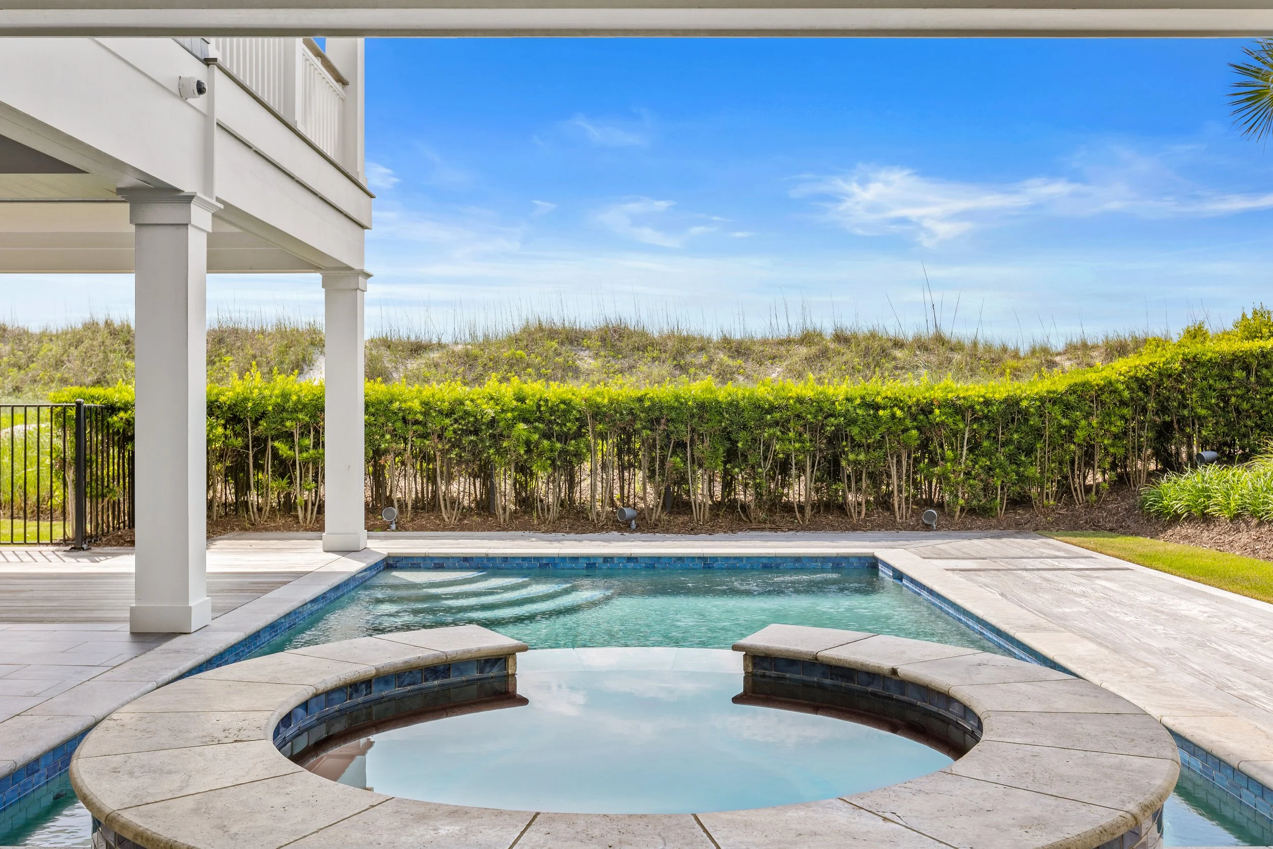 102 Beach Road South_.jpg