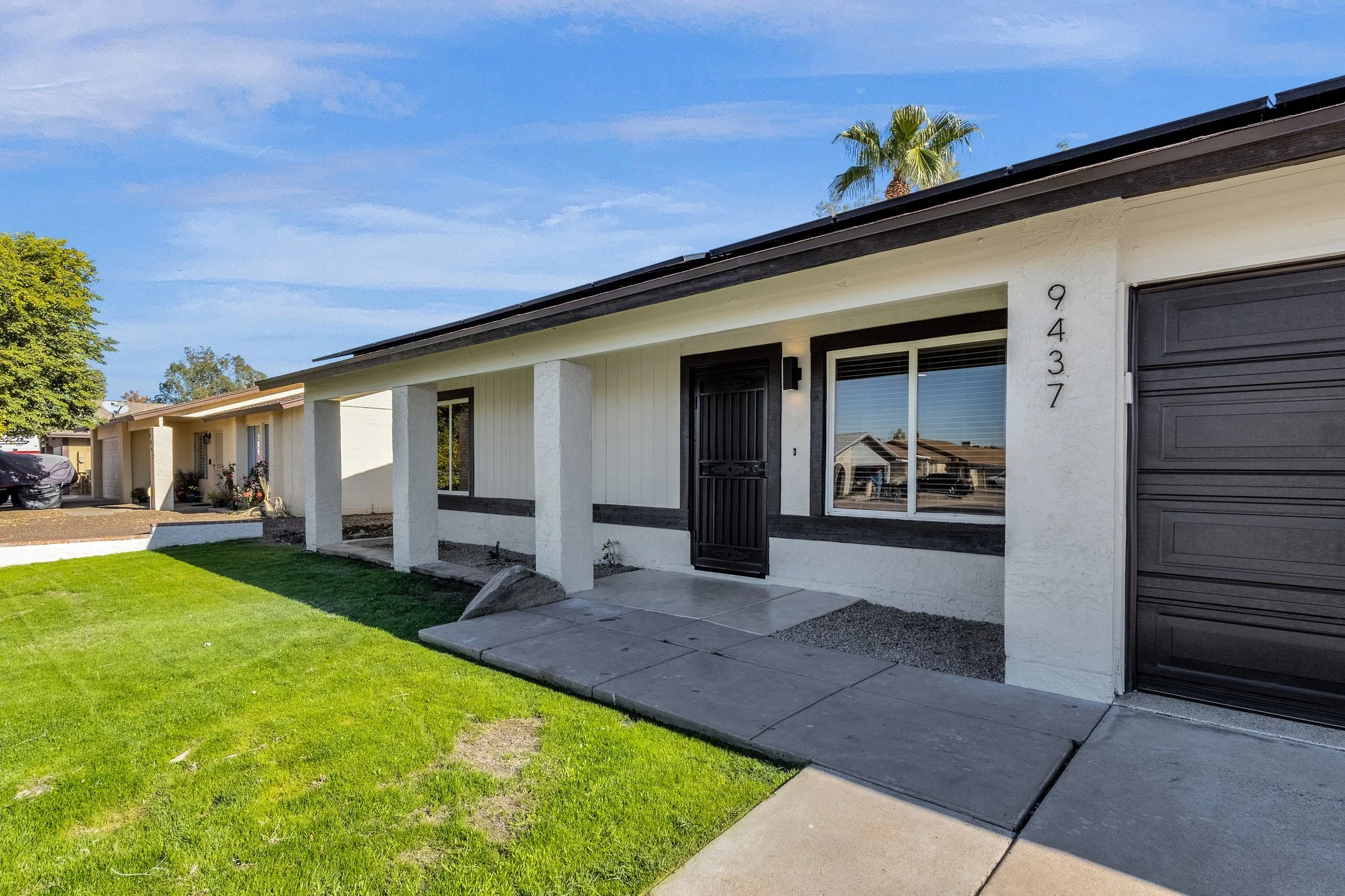 4-web-or-mls-9437-n-63rd-dr.jpg