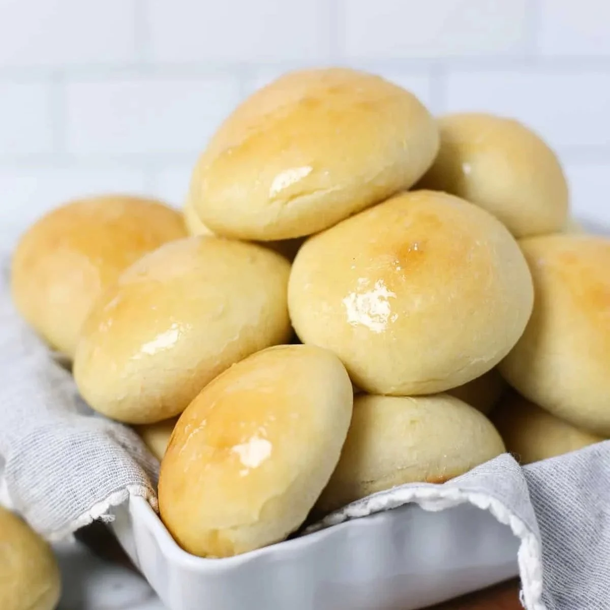 bread-machine-dinner-rolls-07.jpg