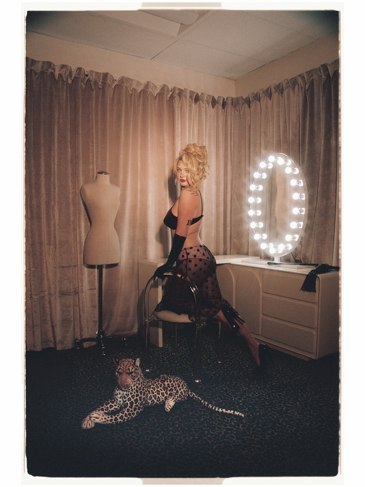 can&rsquo;t be tamed 🐆 @angelwildesxo 

shot&amp;styled @babyshotme 
hmua @makeup_bystacy 
assist @planetclaire.co