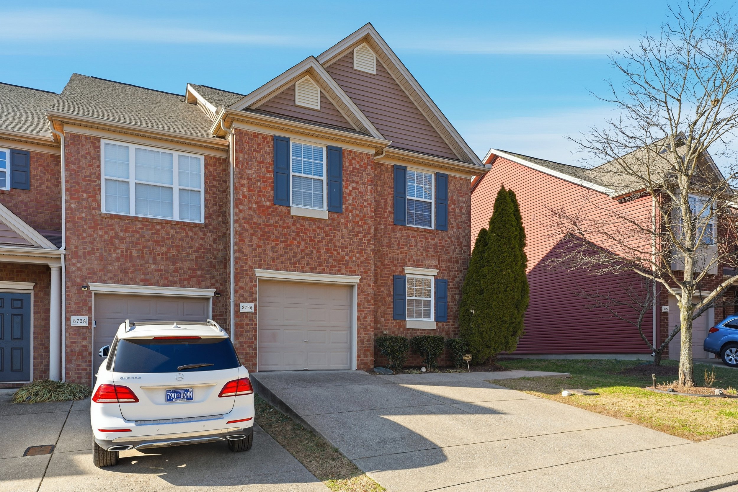 Shine Media 8726 Ambonnay Dr-02.jpg