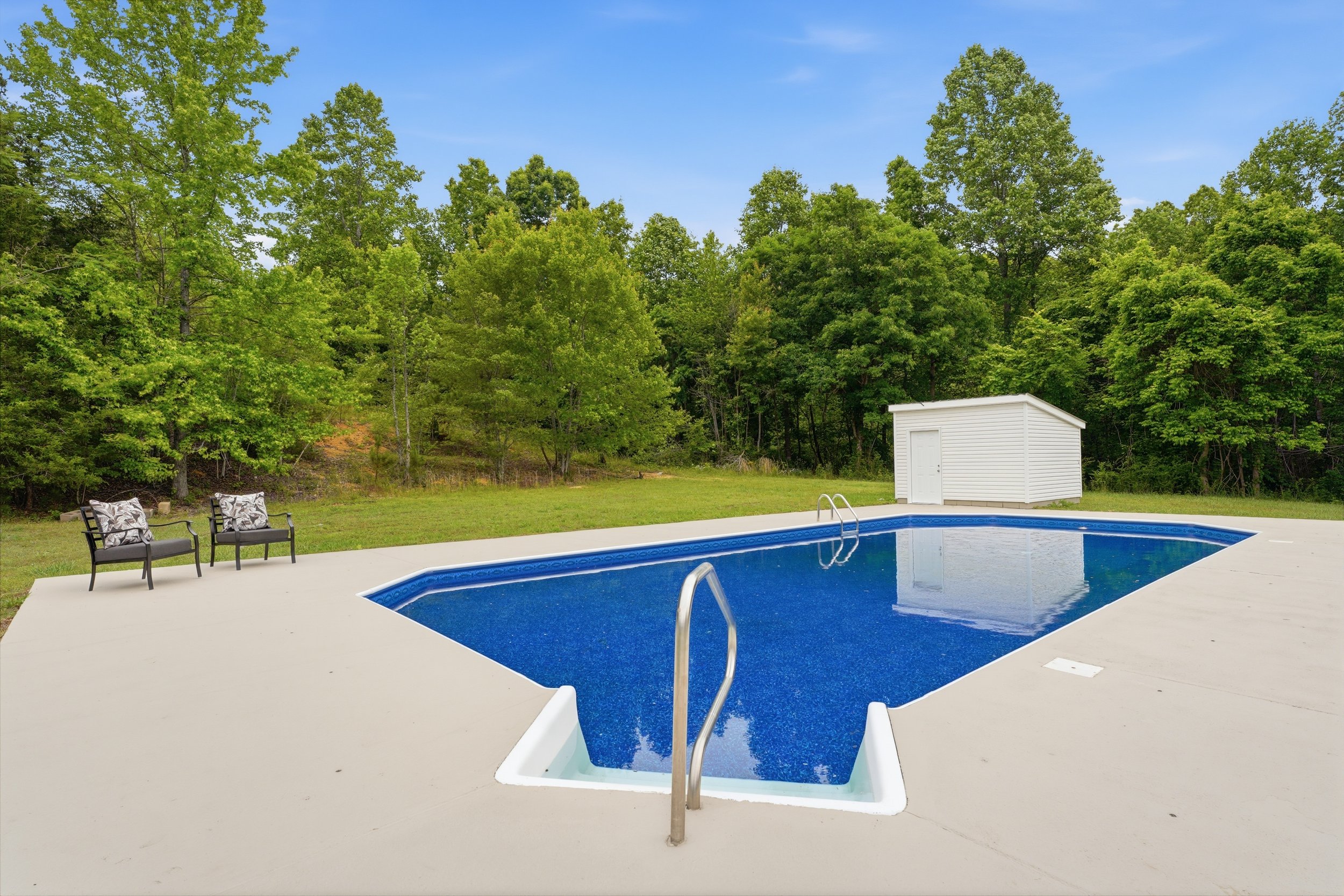 Shine Media 1802 Waynesboro Hwy-4.jpg