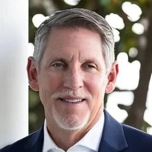 Roger Bradley Headshot.jpeg