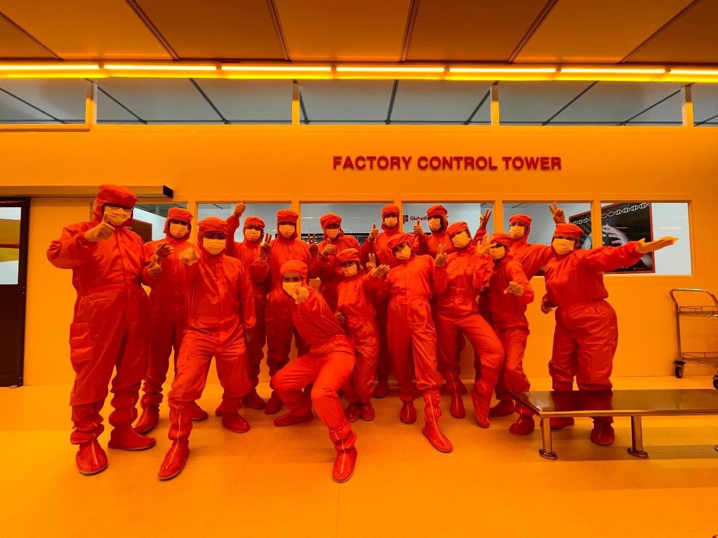 pitched a president, and suited up for semiconductors 

Spent this break on an exhilarating GSB study trip through Singapore and Taiwan (+ a bonus secret Malaysian excursion) to study the silicon supply chain. Good food, great people, and a newfound 