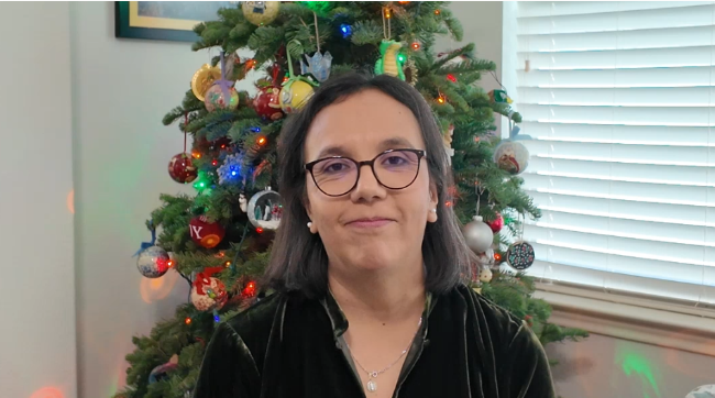 5 Counseling Tips to Celebrate the Holidays with Intention and Care