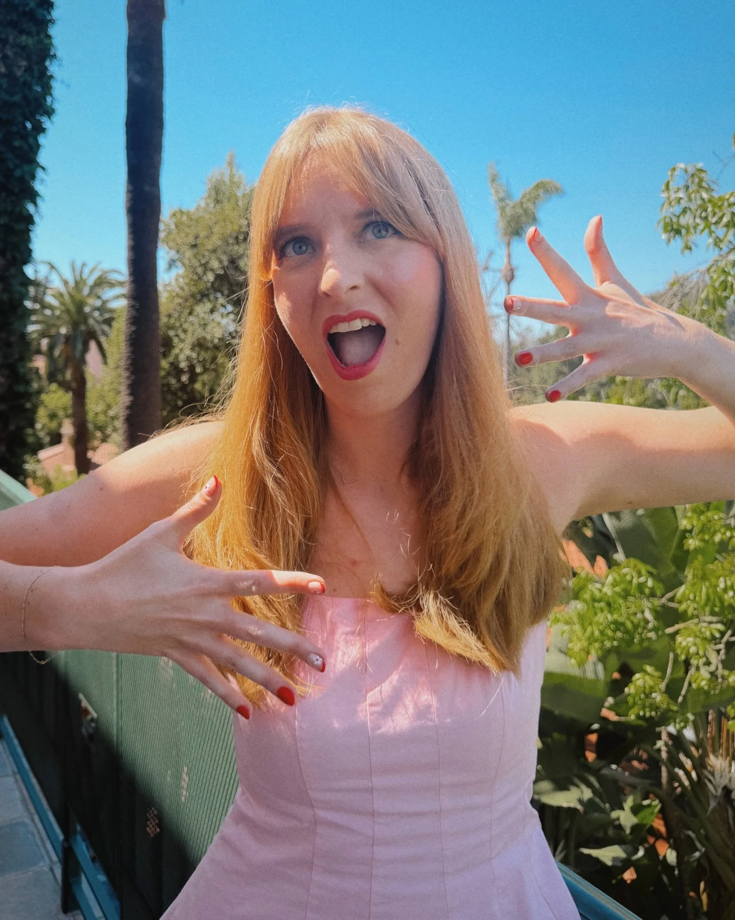 a moment for the mani 💅🏻