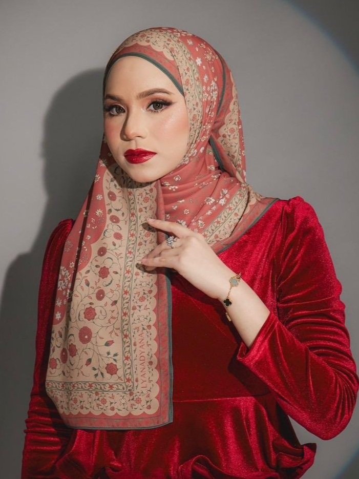SAHARA - RED RUBY