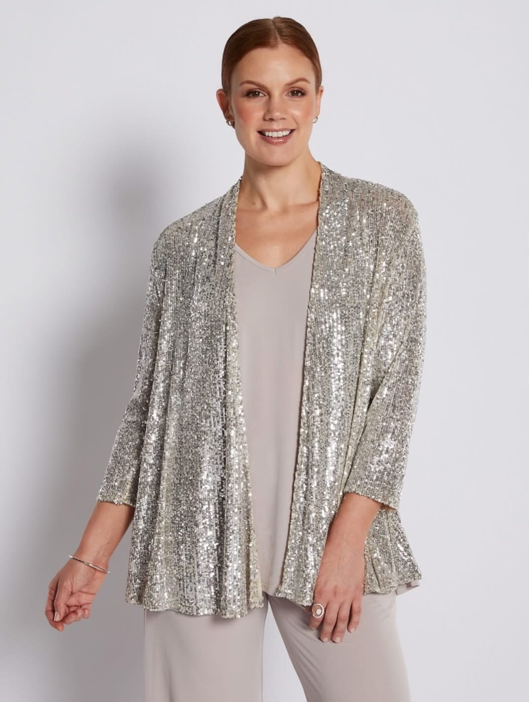 When you&rsquo;ve got your basic pants and cami but you need something sparkly to put on top for an event, we have you covered!🤩This new soft stretchy sequinned waterfall jacket has just arrived from Philosophy! Proudly made in Australia, this beaut