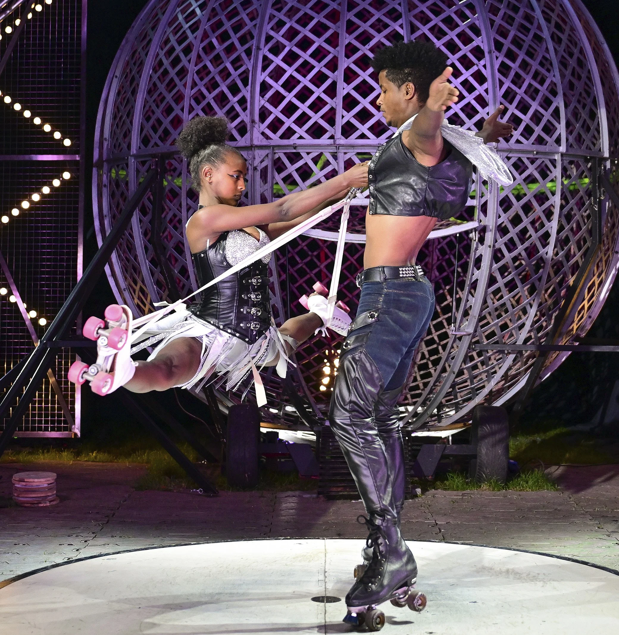 Roller Skating2.jpg