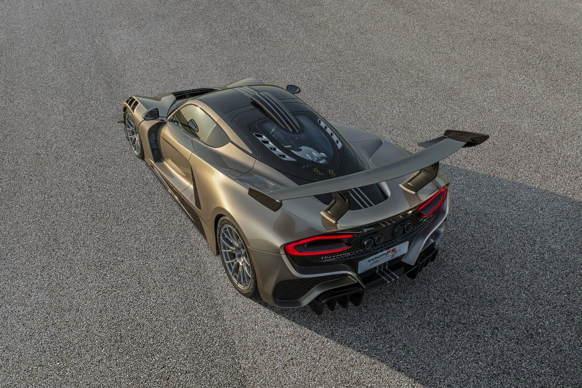 Hennessey-Unveils-1-of-1-Manual-Venom-F5-with-2031-HP-Low-24-1.jpg