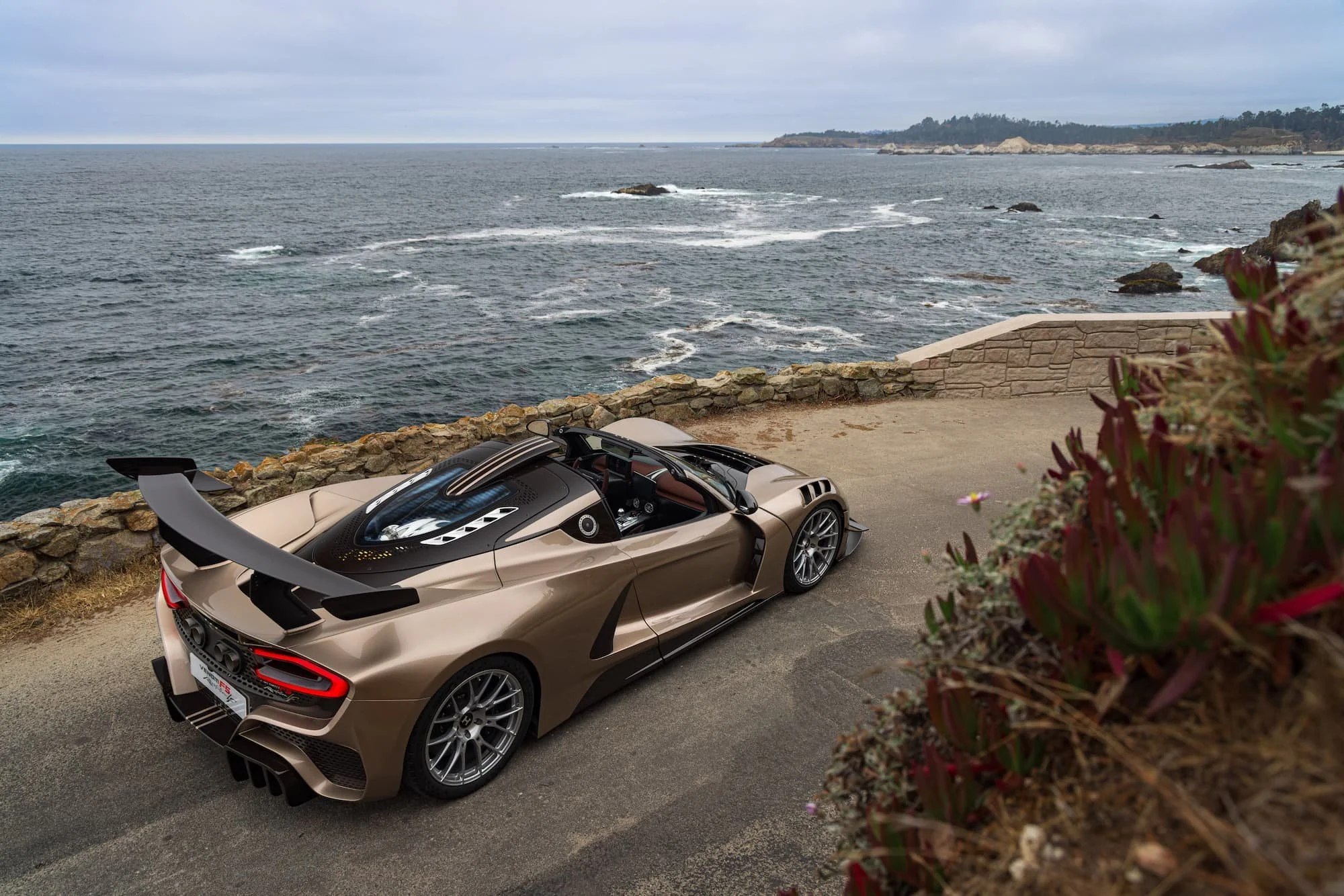 Hennessey-Unveils-1-of-1-Manual-Venom-F5-with-2031-HP-Low-2-1.jpg