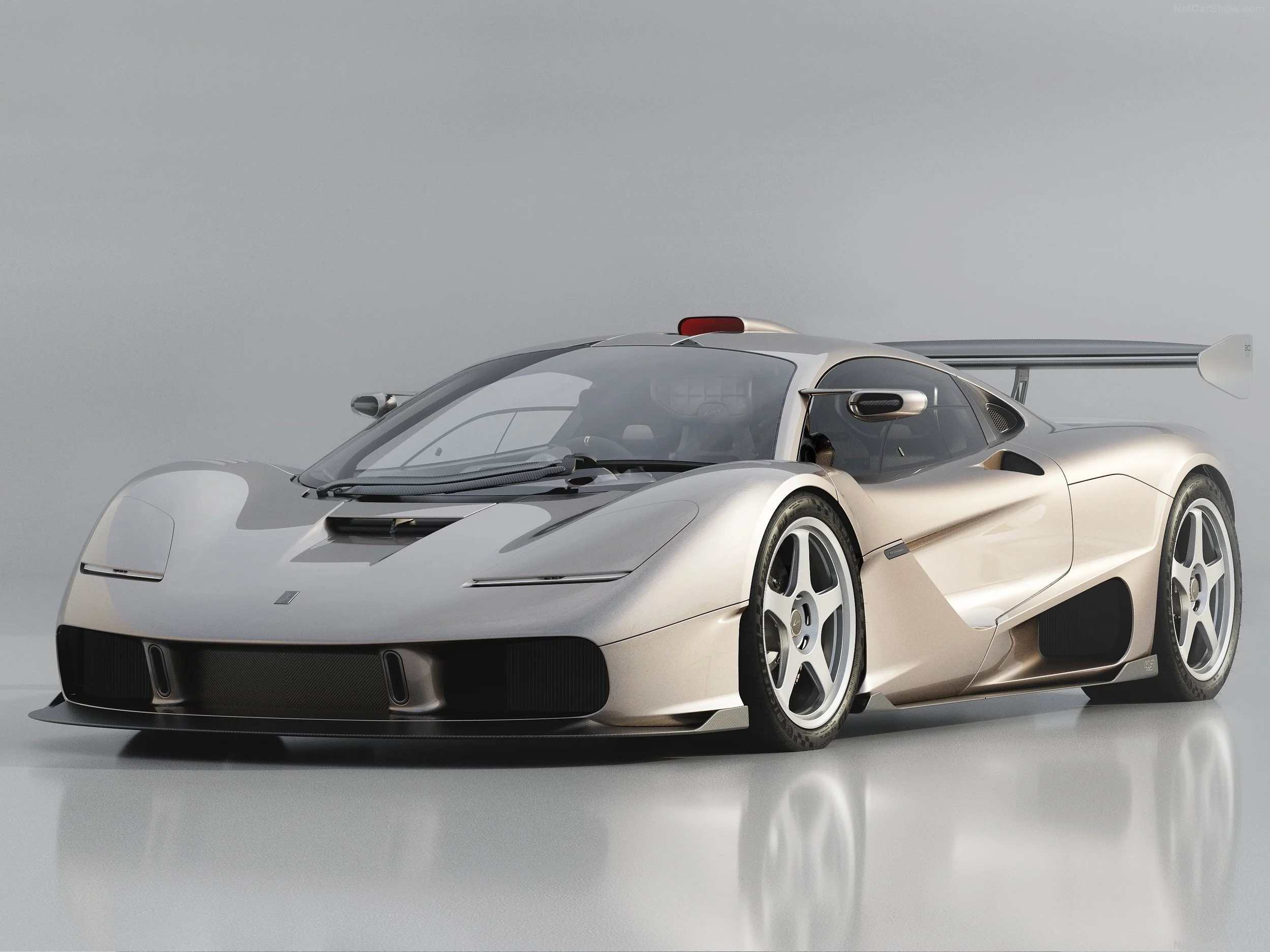 Gordon_Murray-S1_LM-2027-wallpaper.jpg