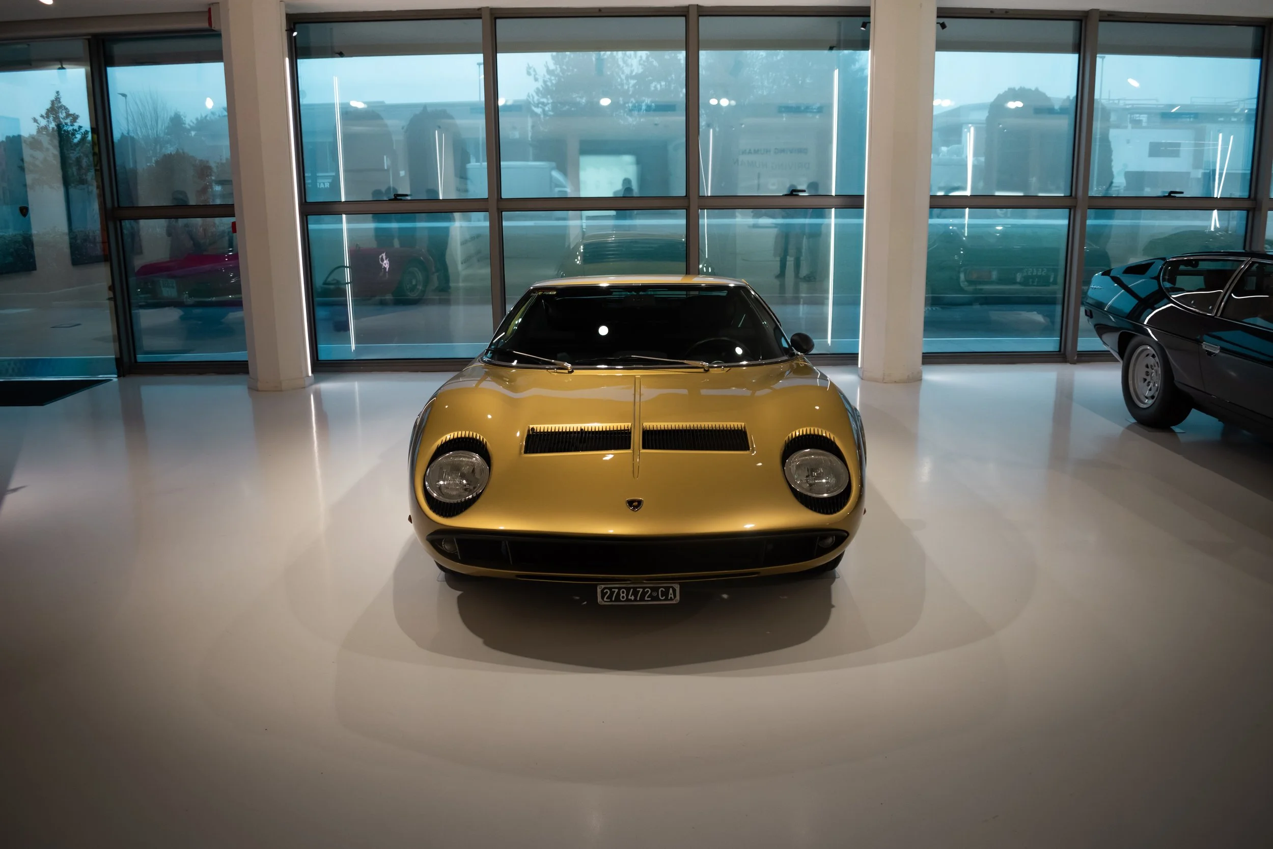 Lambo-6.jpg
