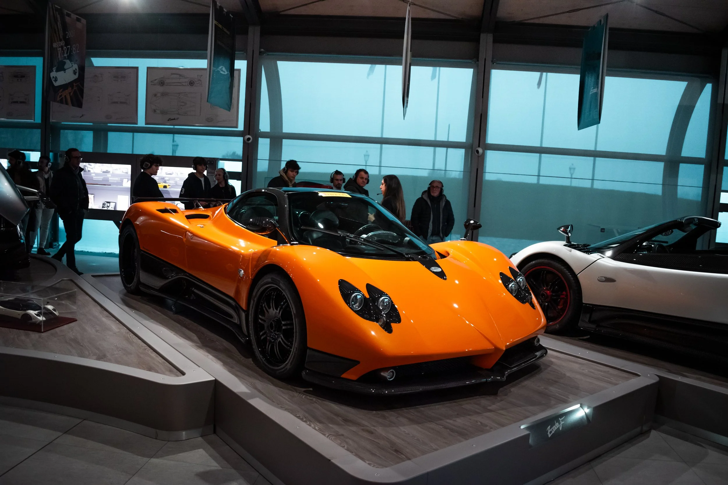 pagani-14.jpg