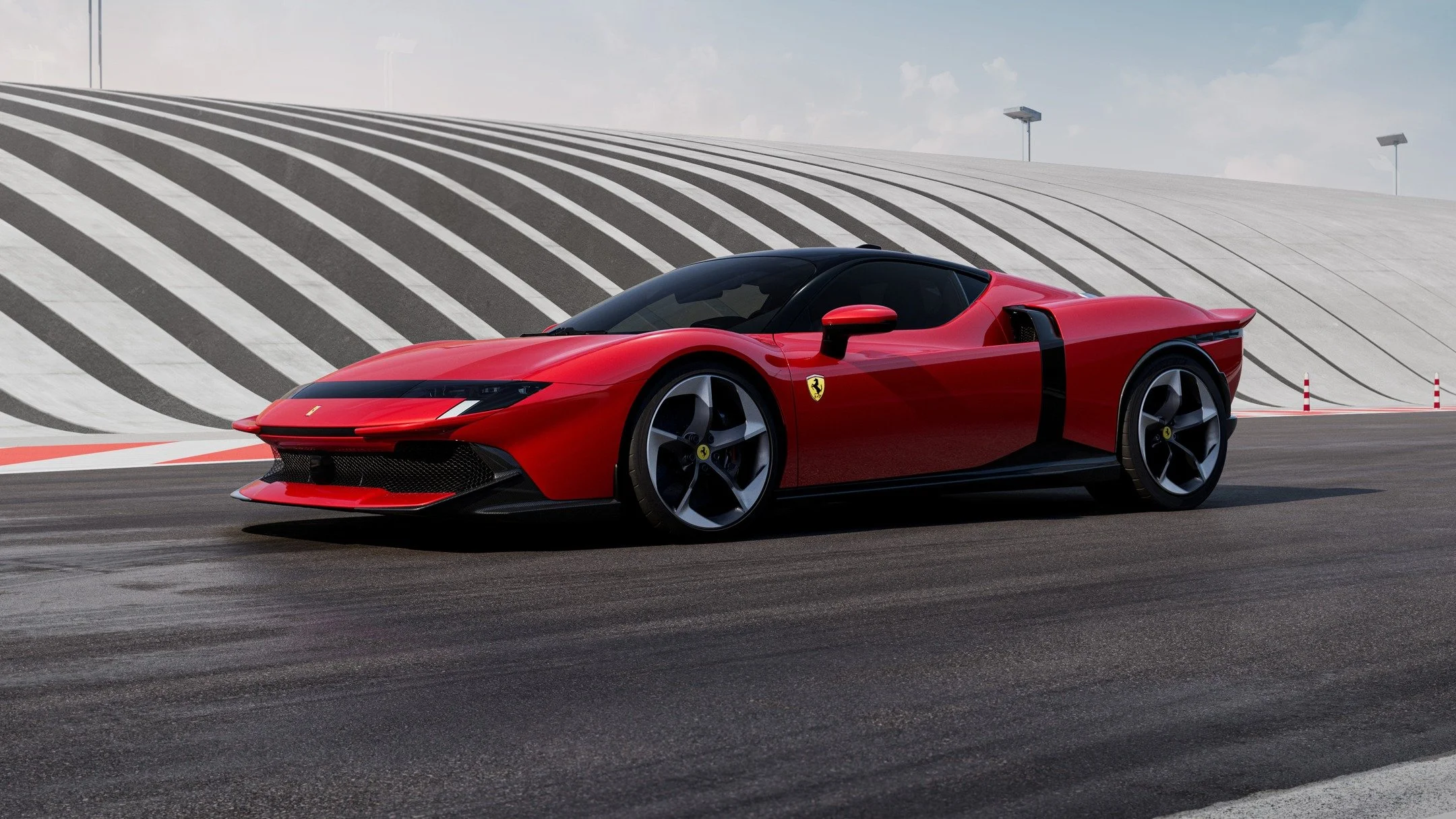 The replacement to the Ferrari SF90 has arrived, and comes attached to one of the brand&rsquo;s most iconic badges. This is the 849 &lsquo;Testarossa&rsquo;. Hmmm&hellip;

Read our article now:

https://www.hillsideautonews.com/news/ferrari849testaro