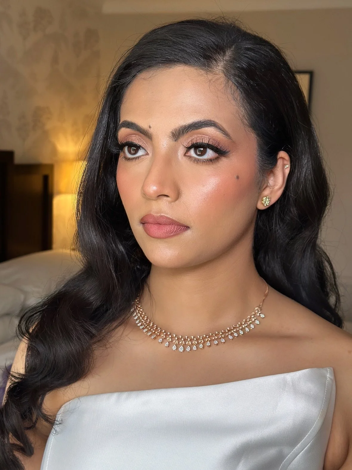 Glam on real skin 😍 zoom for a buttery base #nofilterr My bride Ash requested a super natural glam. 
Thanks to the @charlottetilbury staples in my kit when it comes to creating looks like these ✨

#CivilCeremonyBride #BridalGlam #CivilWeddingLook #M