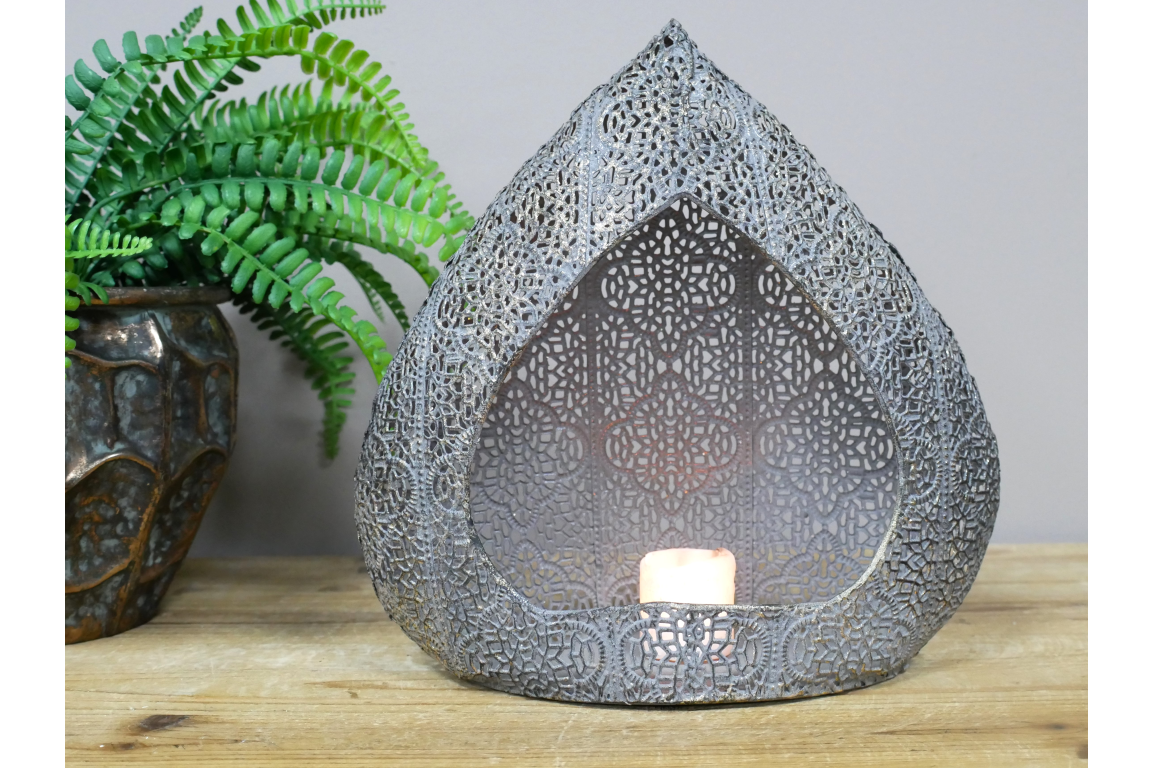 Candle holder