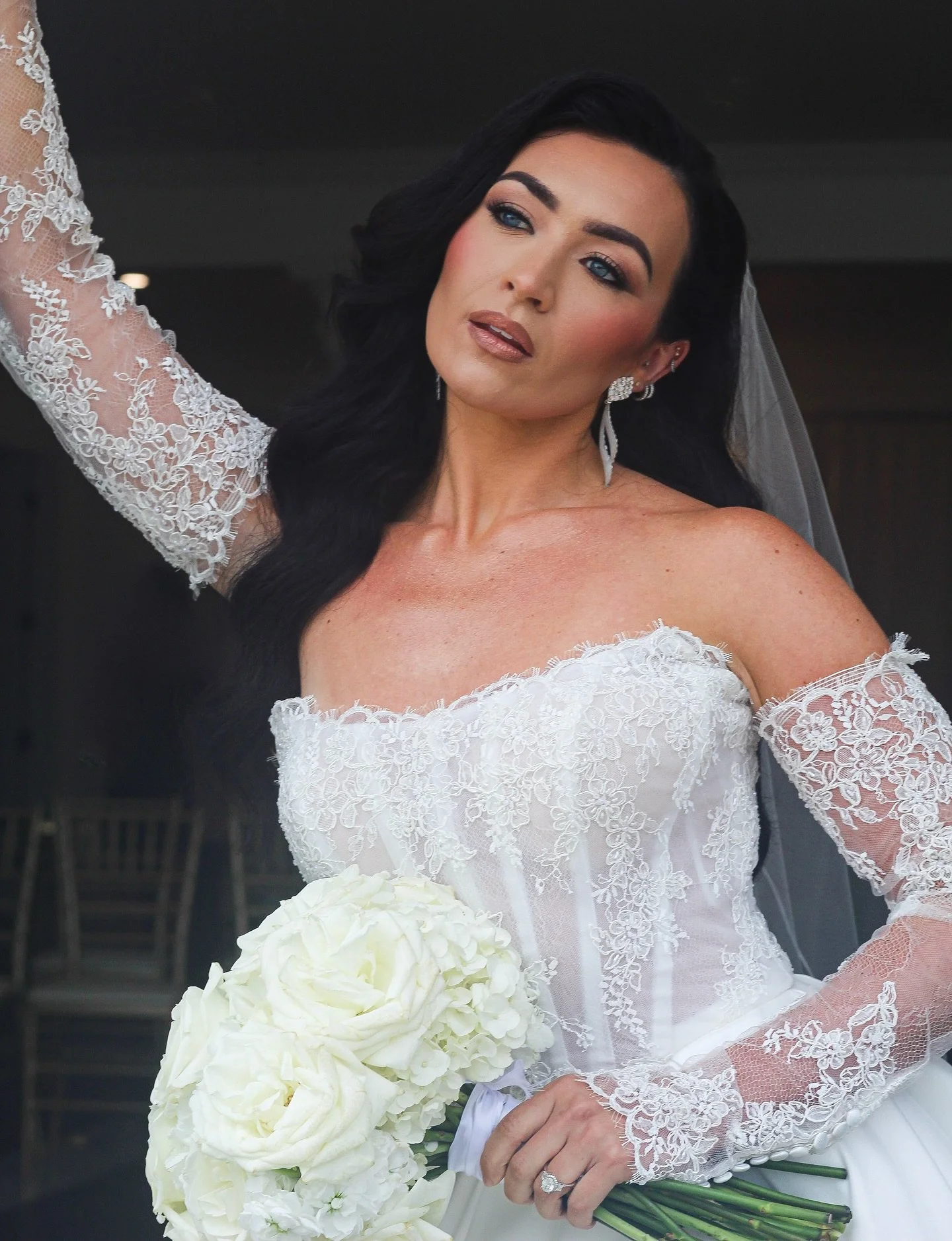 With the dress, jewelry, glam, flowers, and venue all in perfect sync, we created a day that will be cherished forever! 💍
•
•
venue @rhodeslanding 
flowers @rusticrose.weddings.and.events 
earrings @stonedxcouture 
hair, makeup & photo